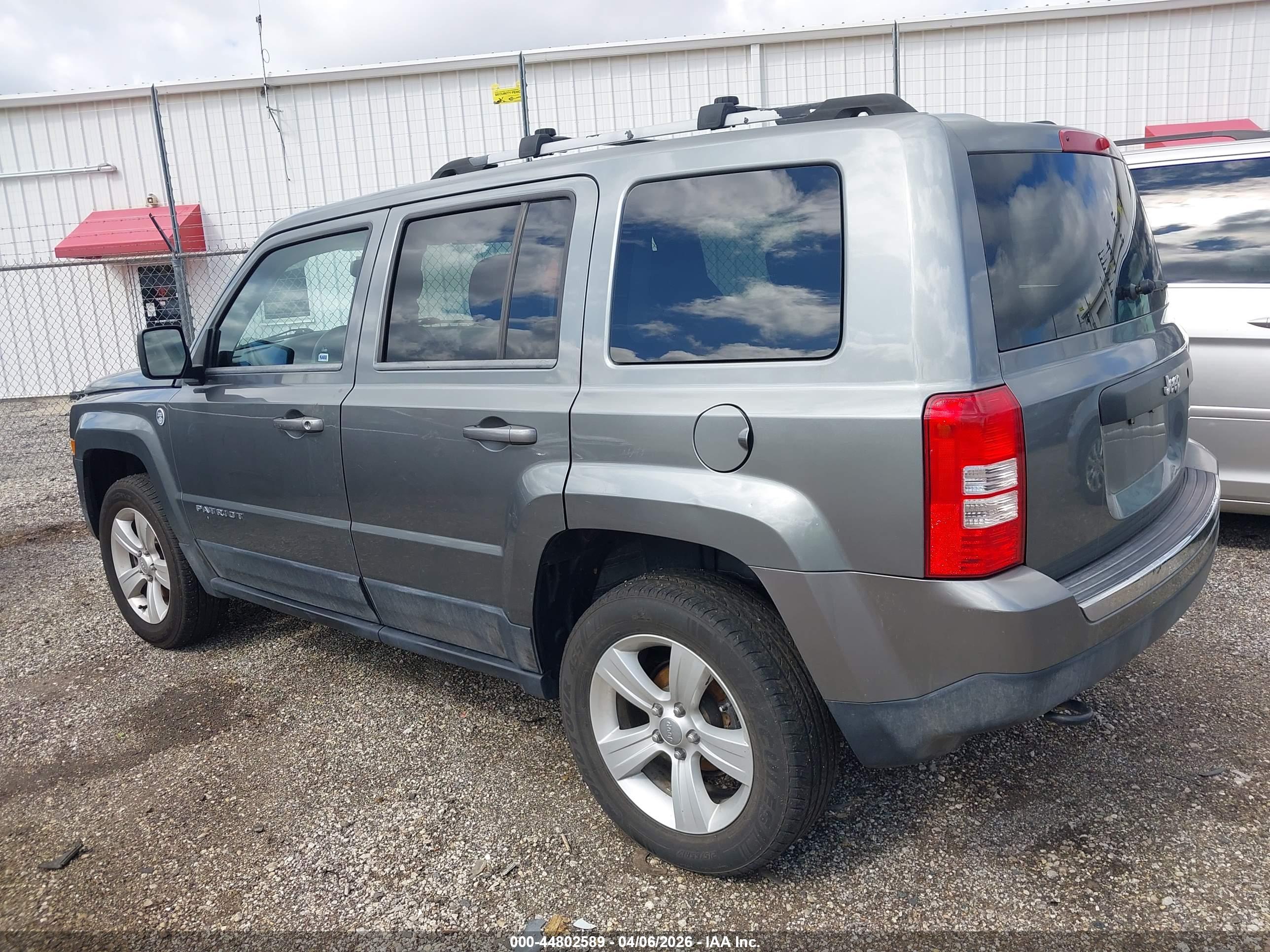JEEP PATRIOT image 6