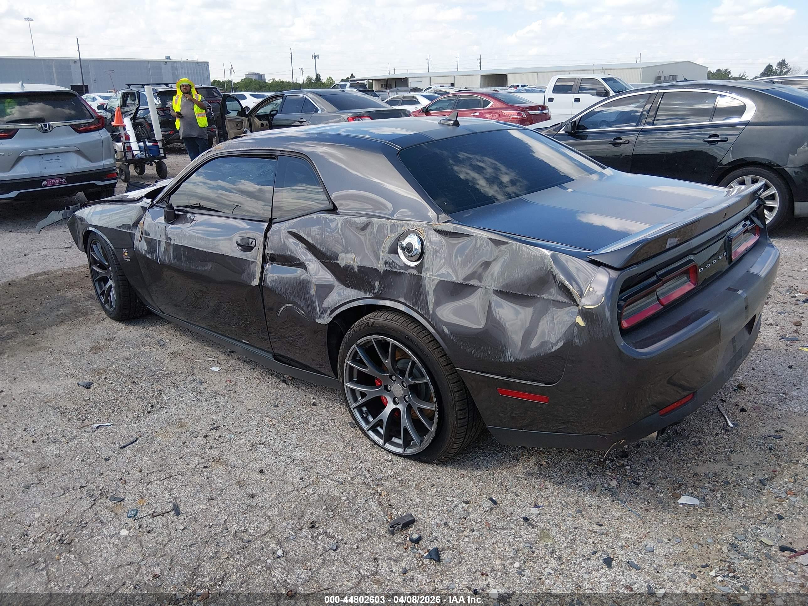 DODGE CHALLENGER image 3