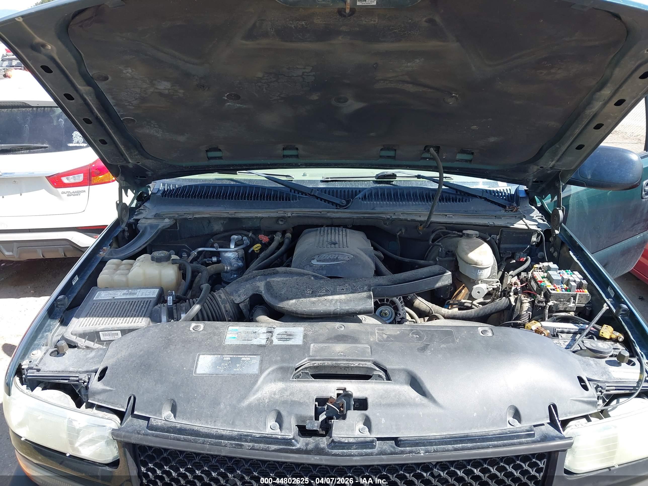 CHEVROLET TAHOE image 10