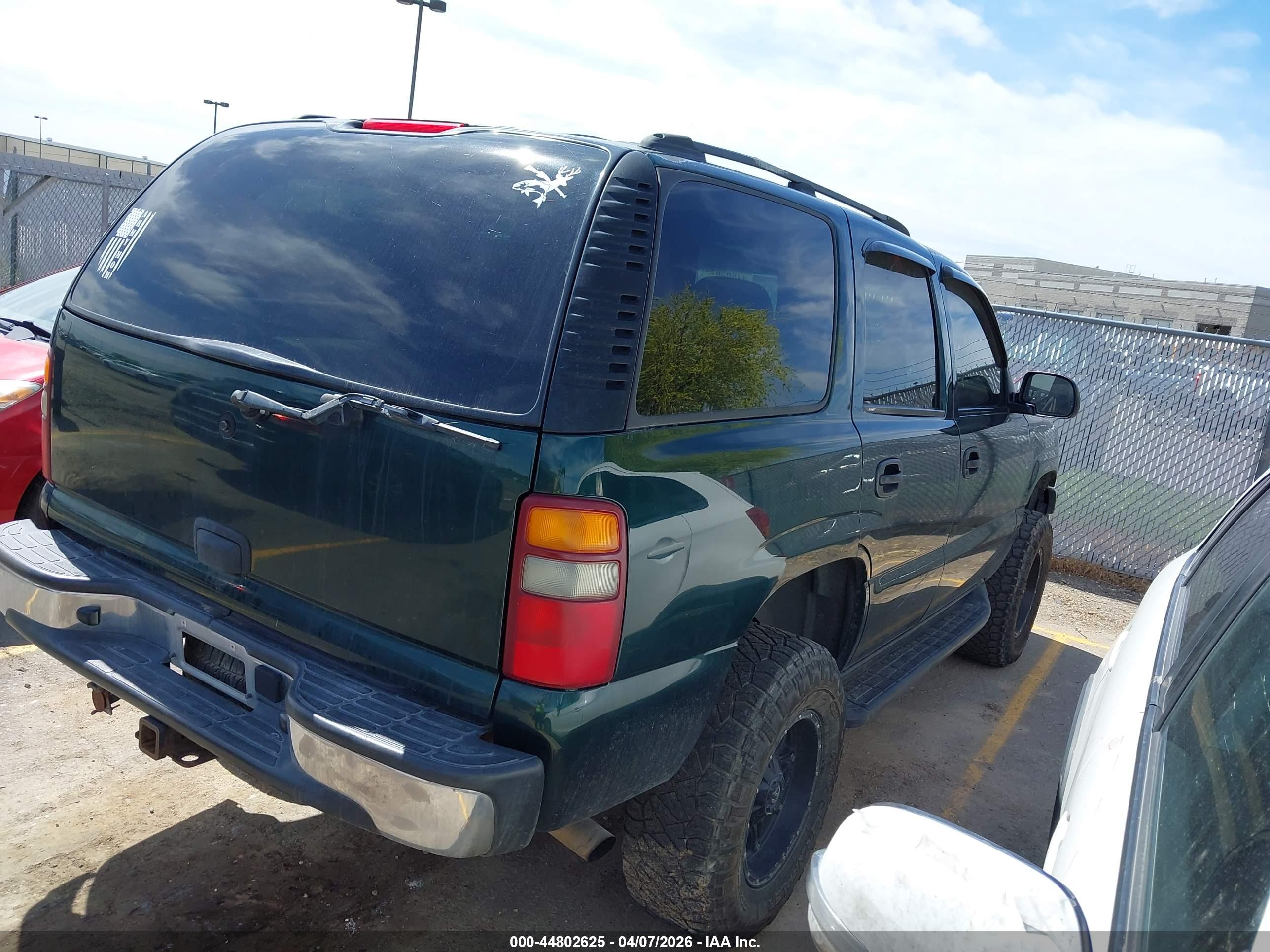 CHEVROLET TAHOE image 4