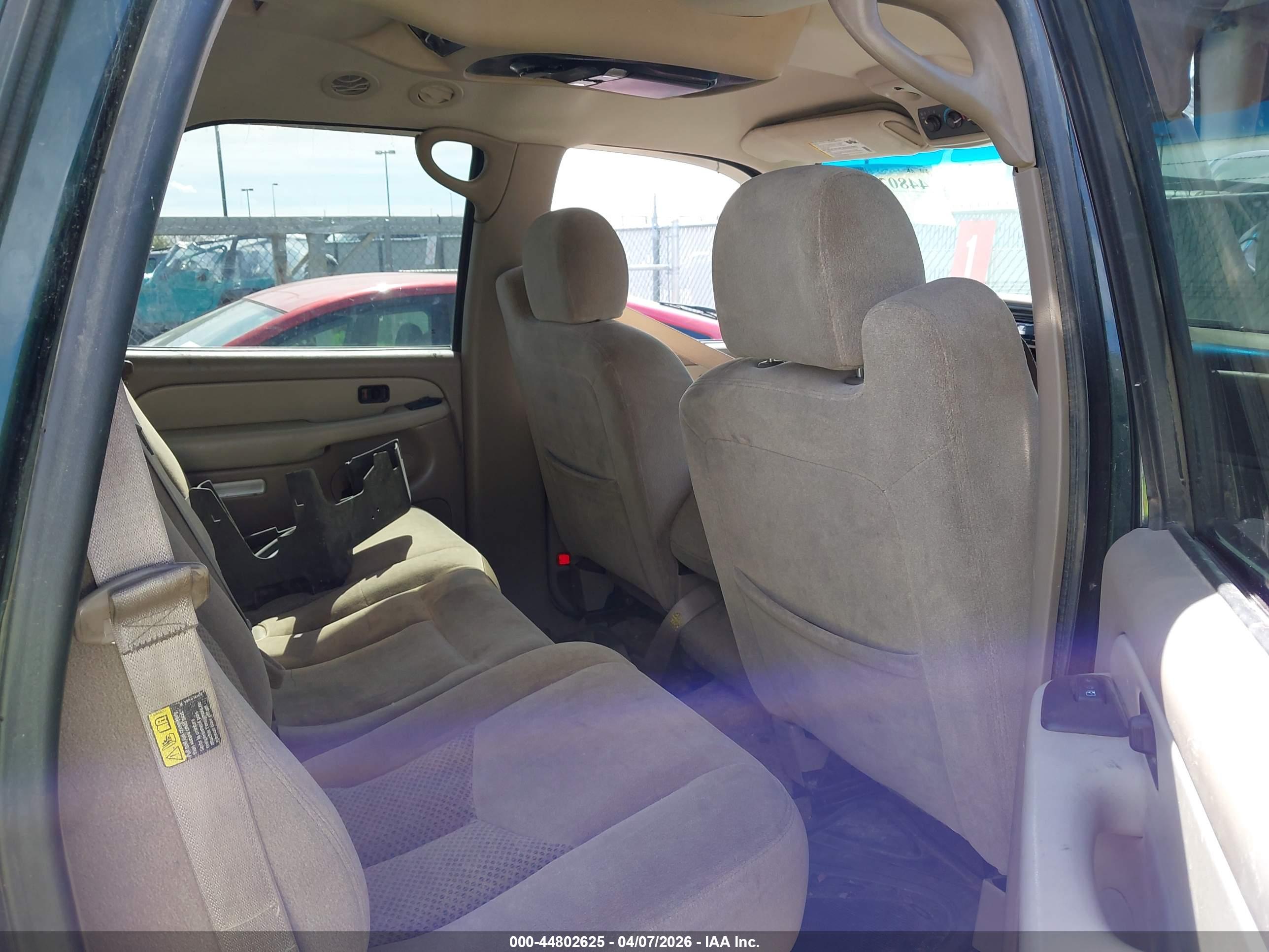 CHEVROLET TAHOE image 8