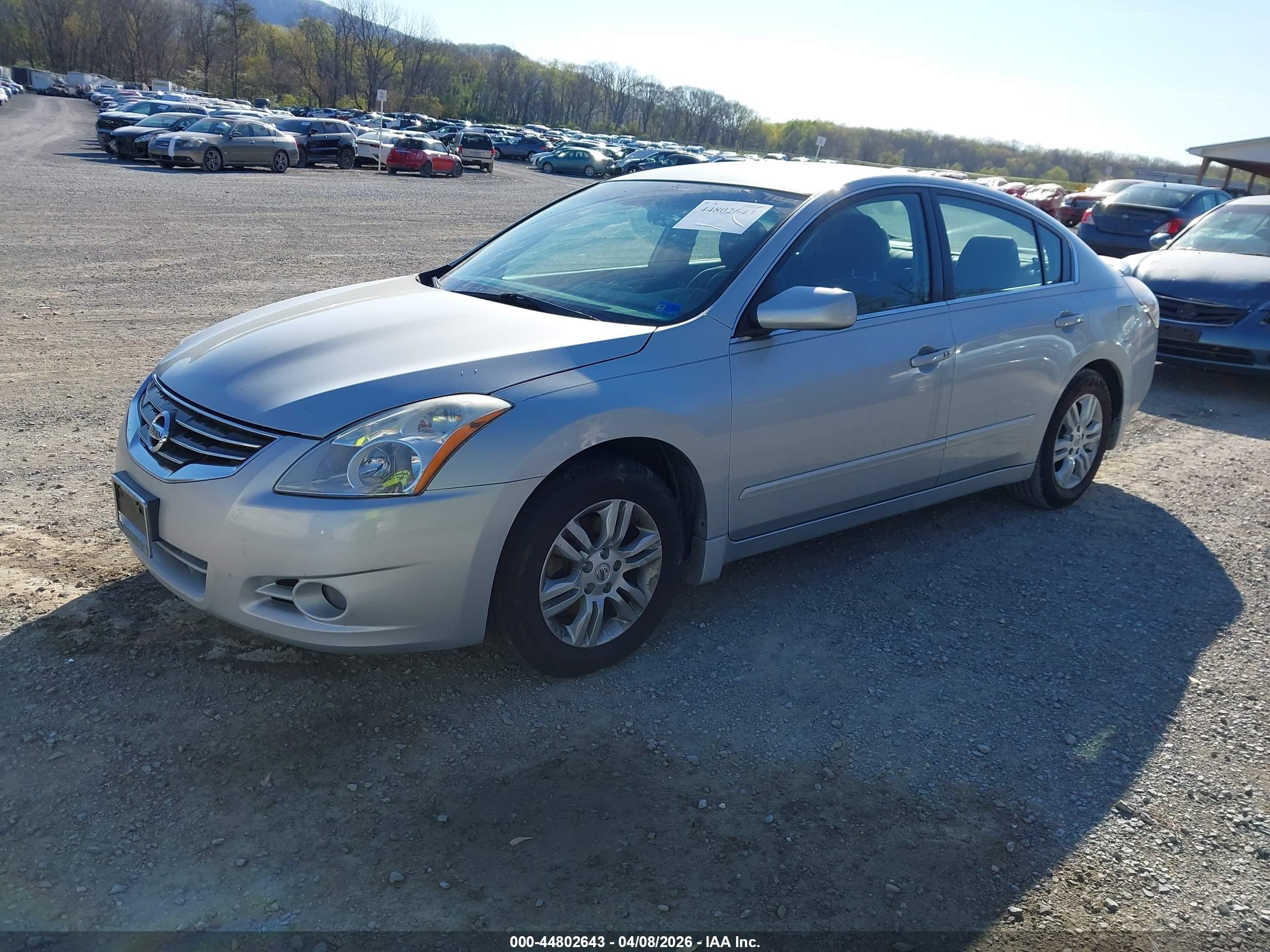 NISSAN ALTIMA image 2