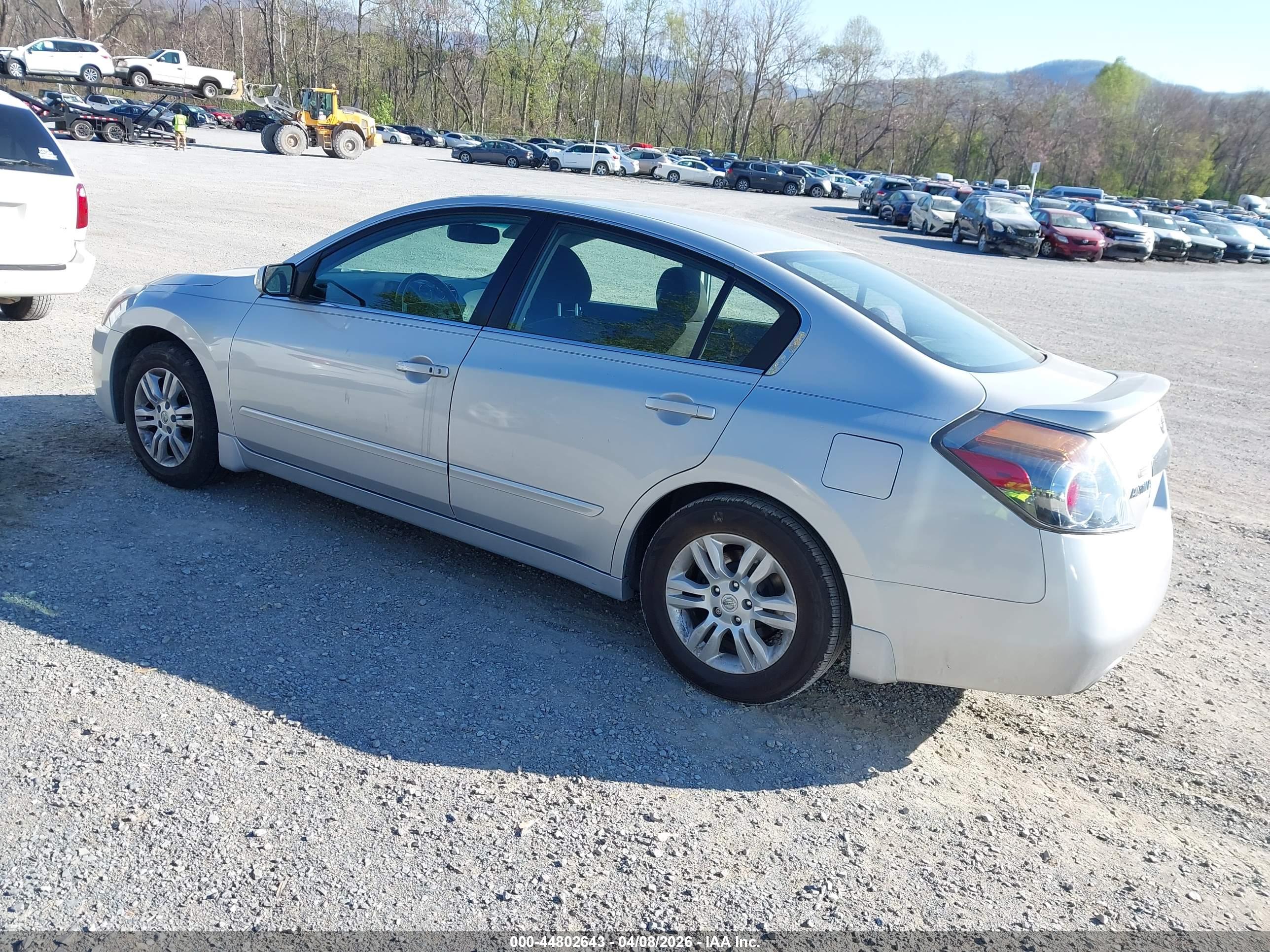 NISSAN ALTIMA image 3