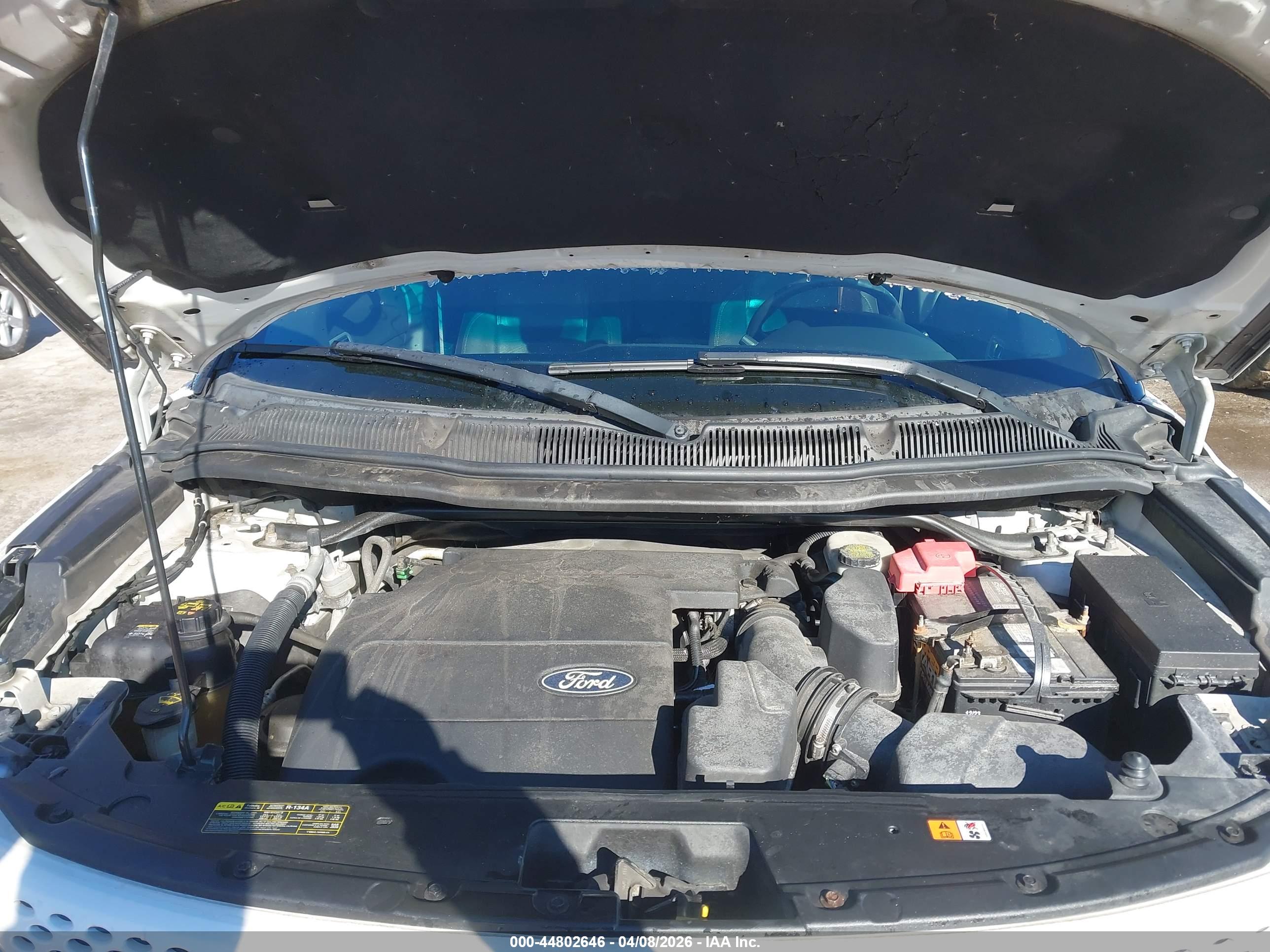 FORD EXPLORER image 10