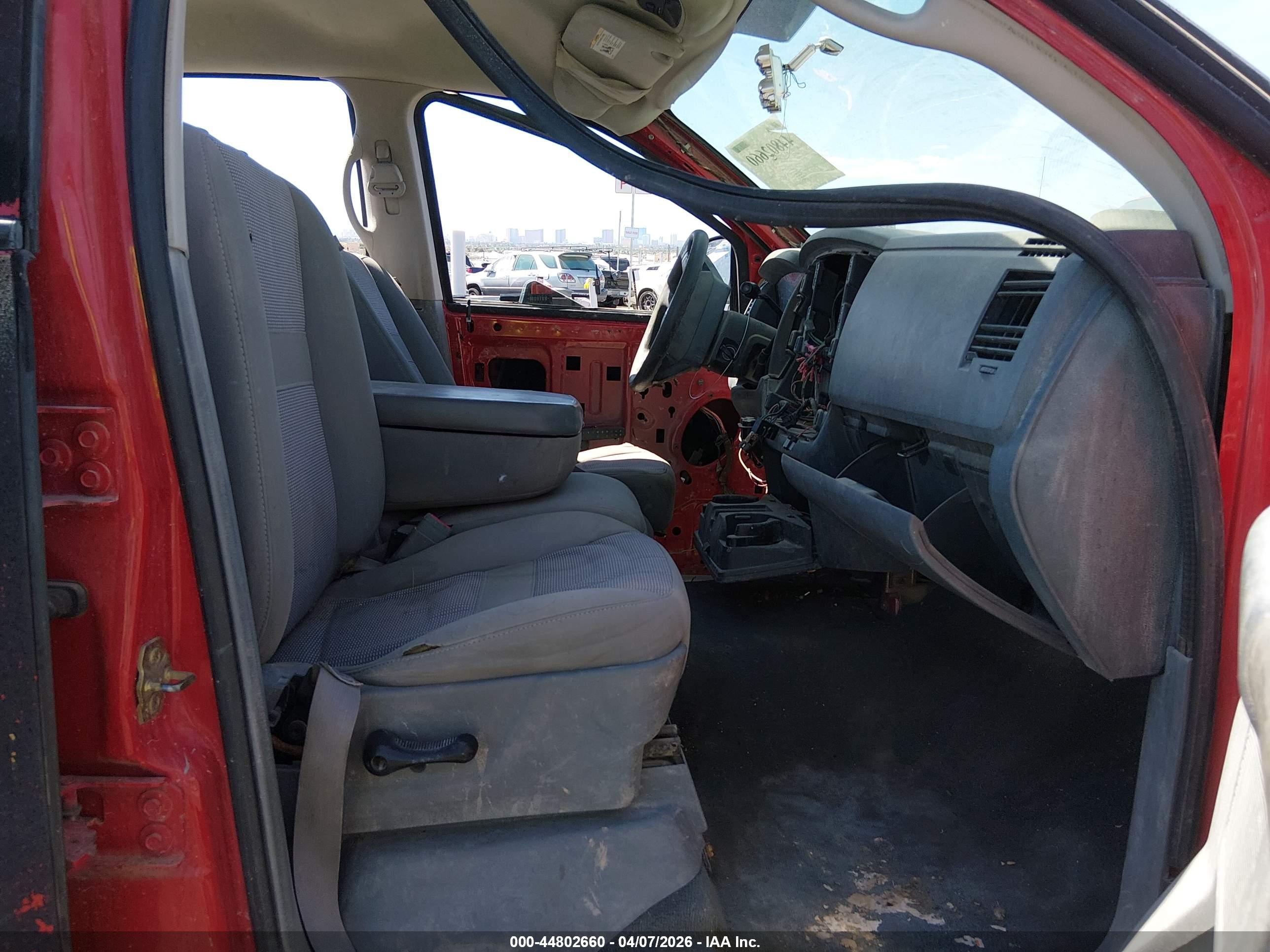 DODGE RAM image 5