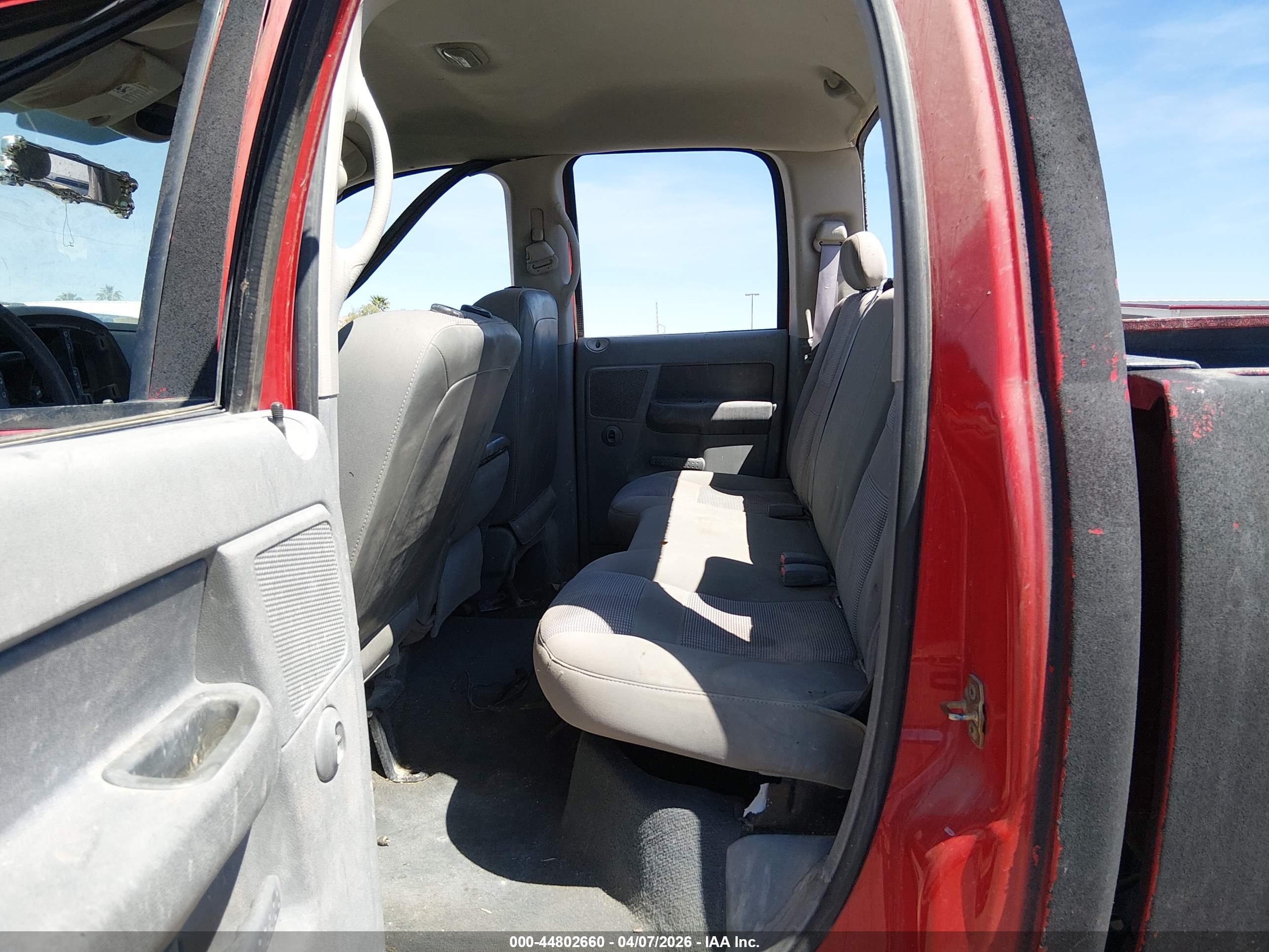 DODGE RAM image 8