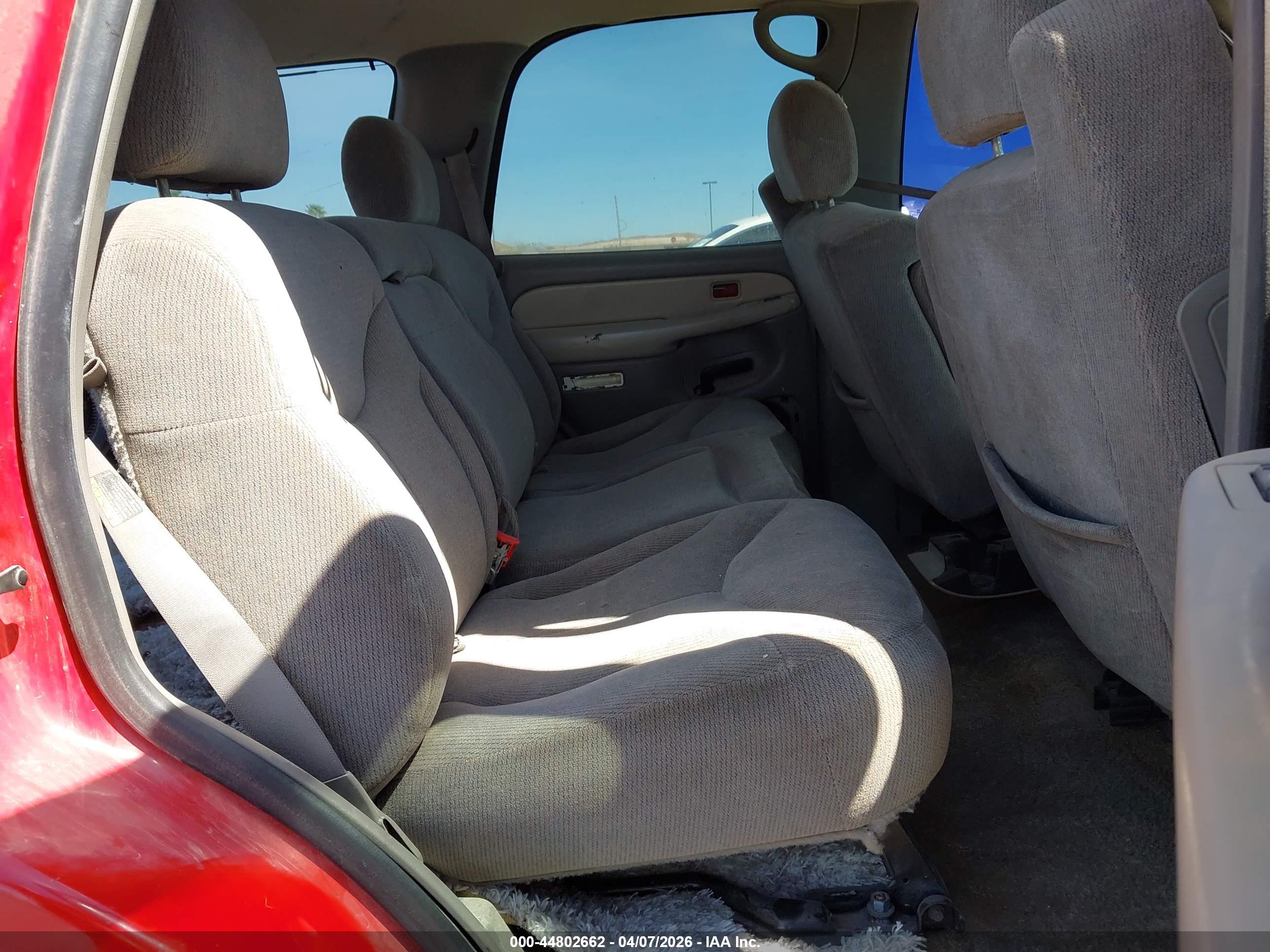 GMC YUKON image 8