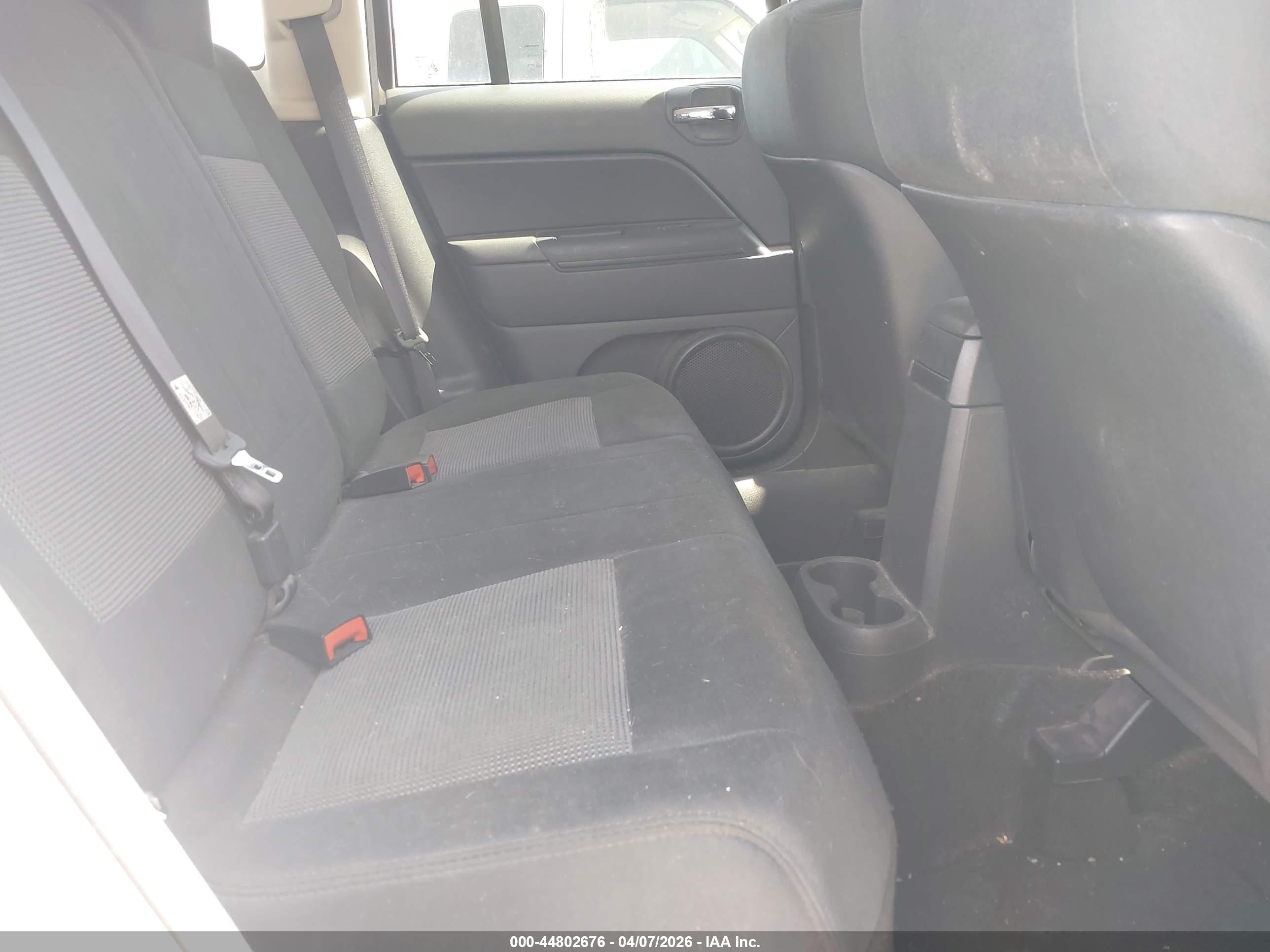 JEEP COMPASS image 8