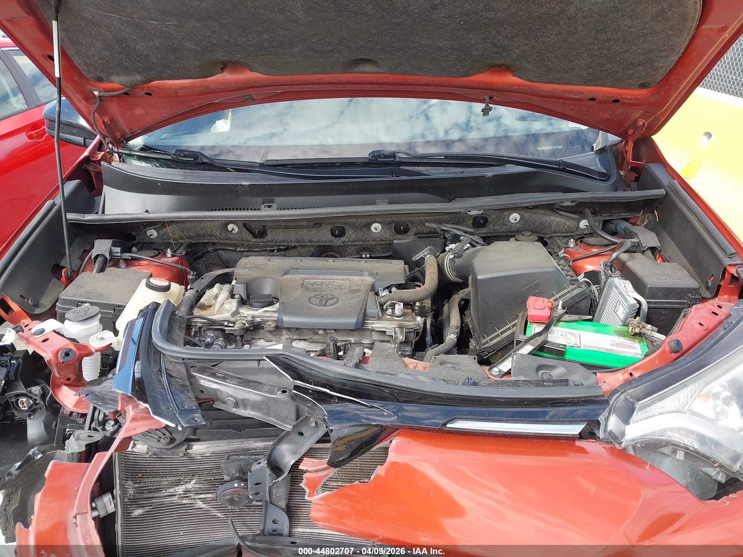 TOYOTA RAV4 image 10
