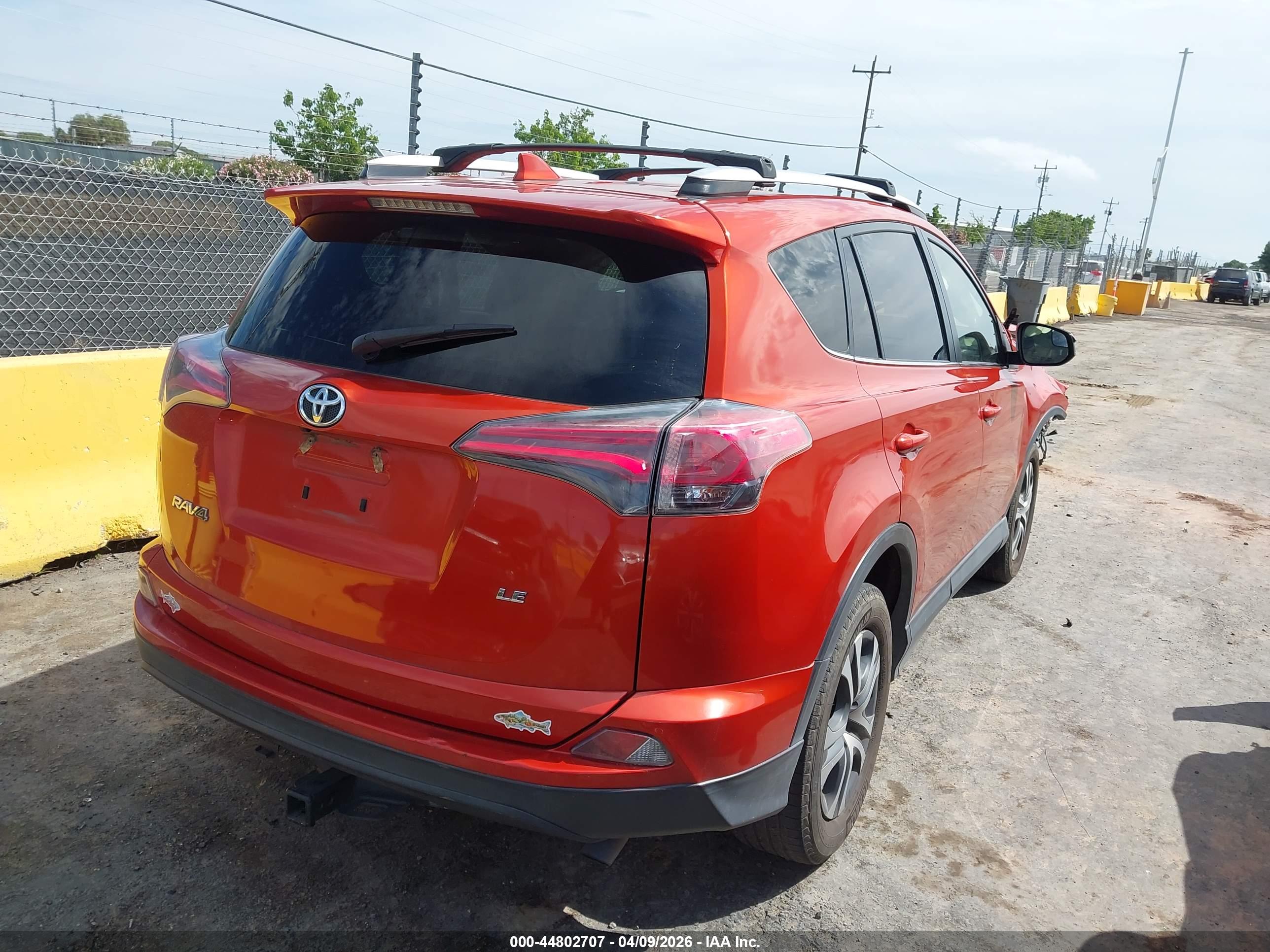 TOYOTA RAV4 image 4