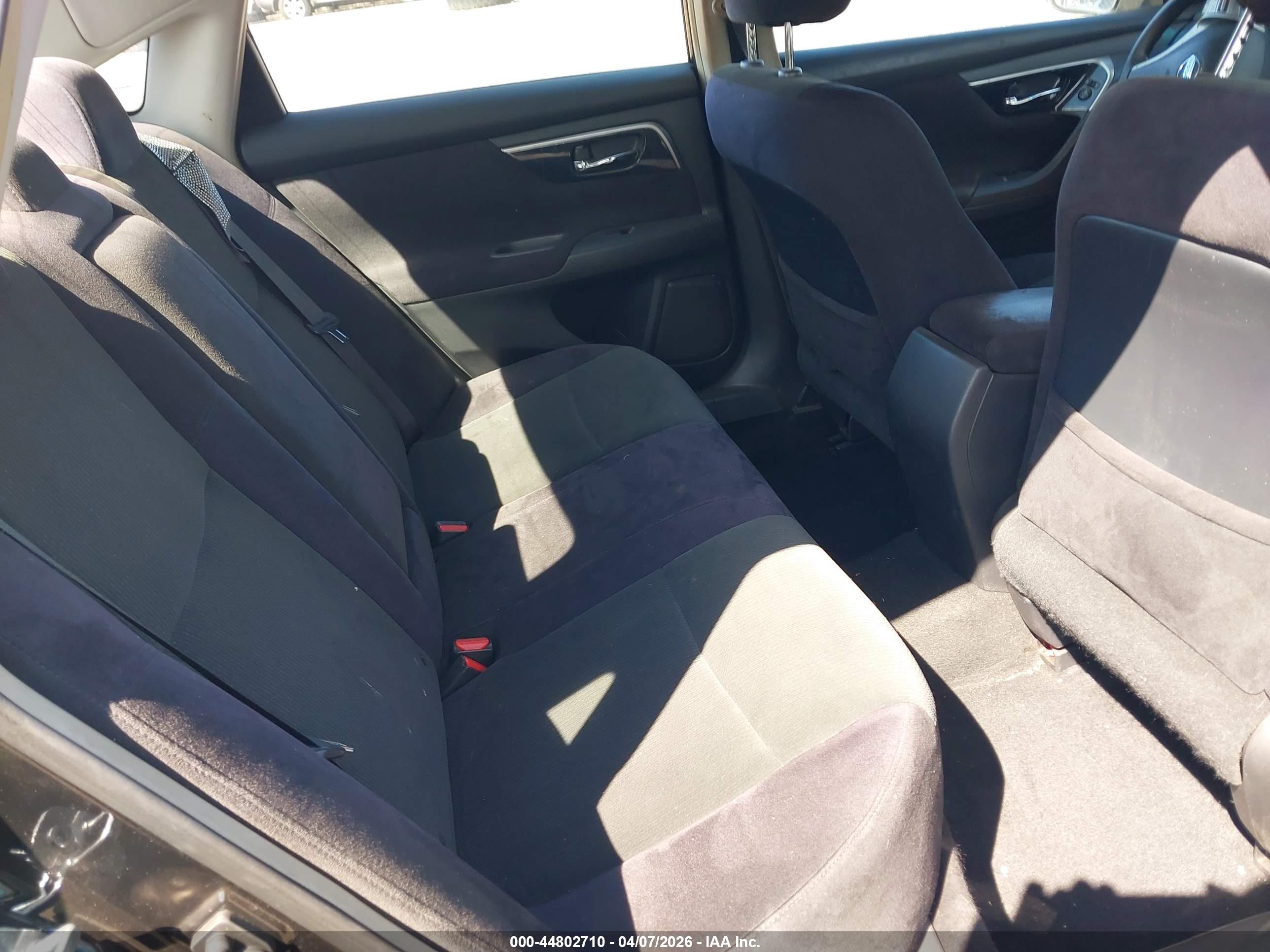 NISSAN ALTIMA image 8