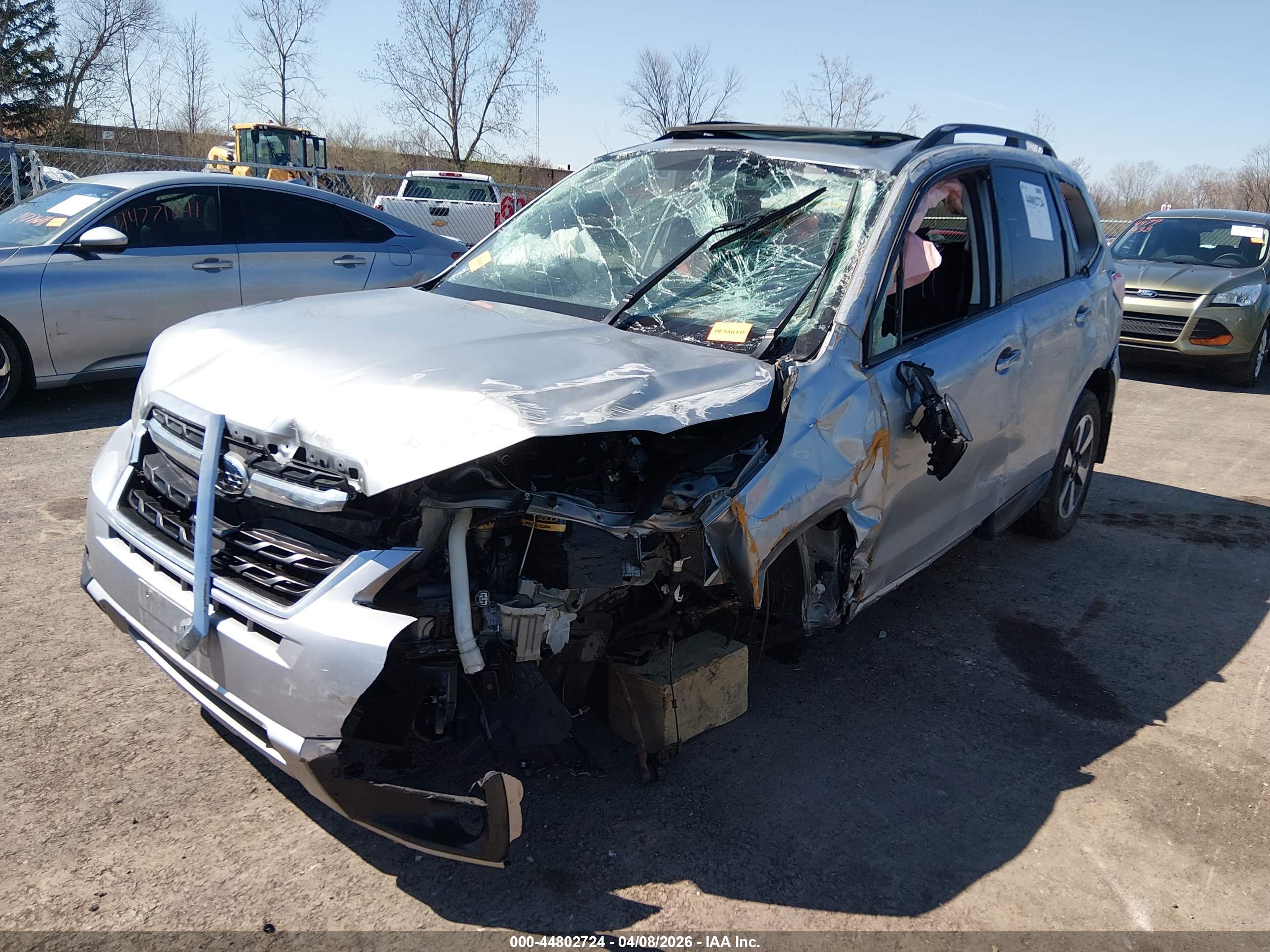 SUBARU FORESTER image 6