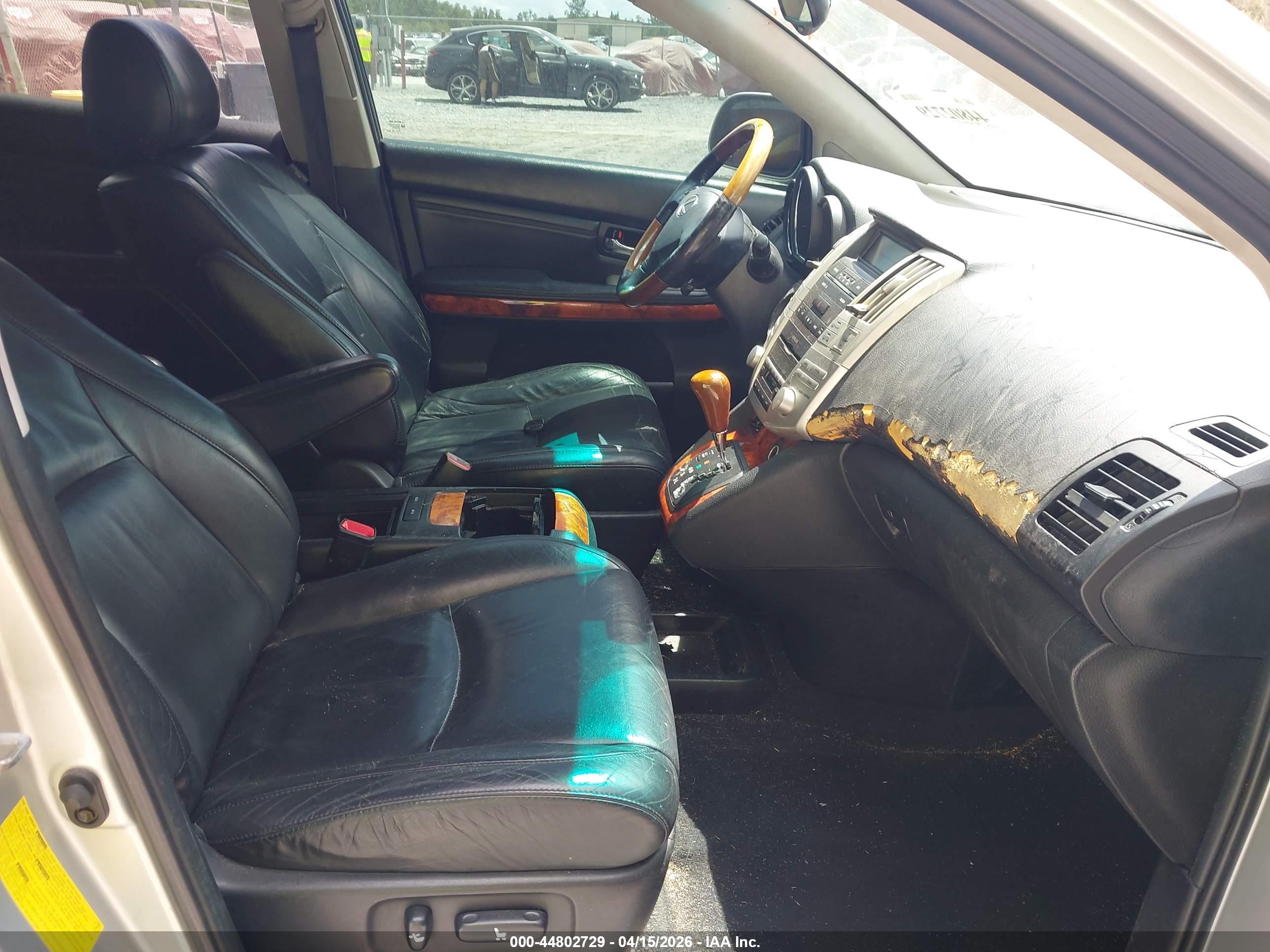 LEXUS RX image 5
