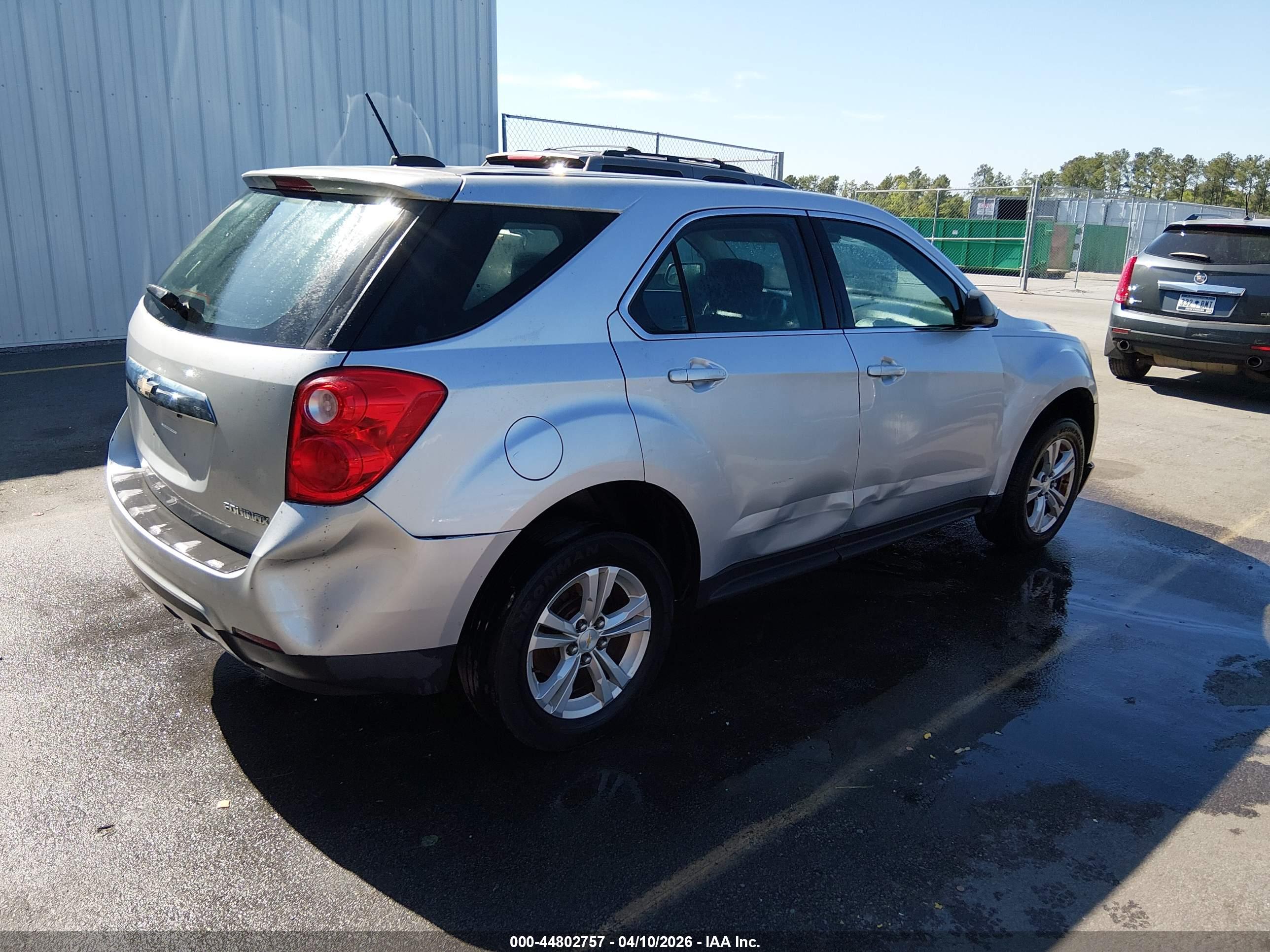 CHEVROLET EQUINOX image 4