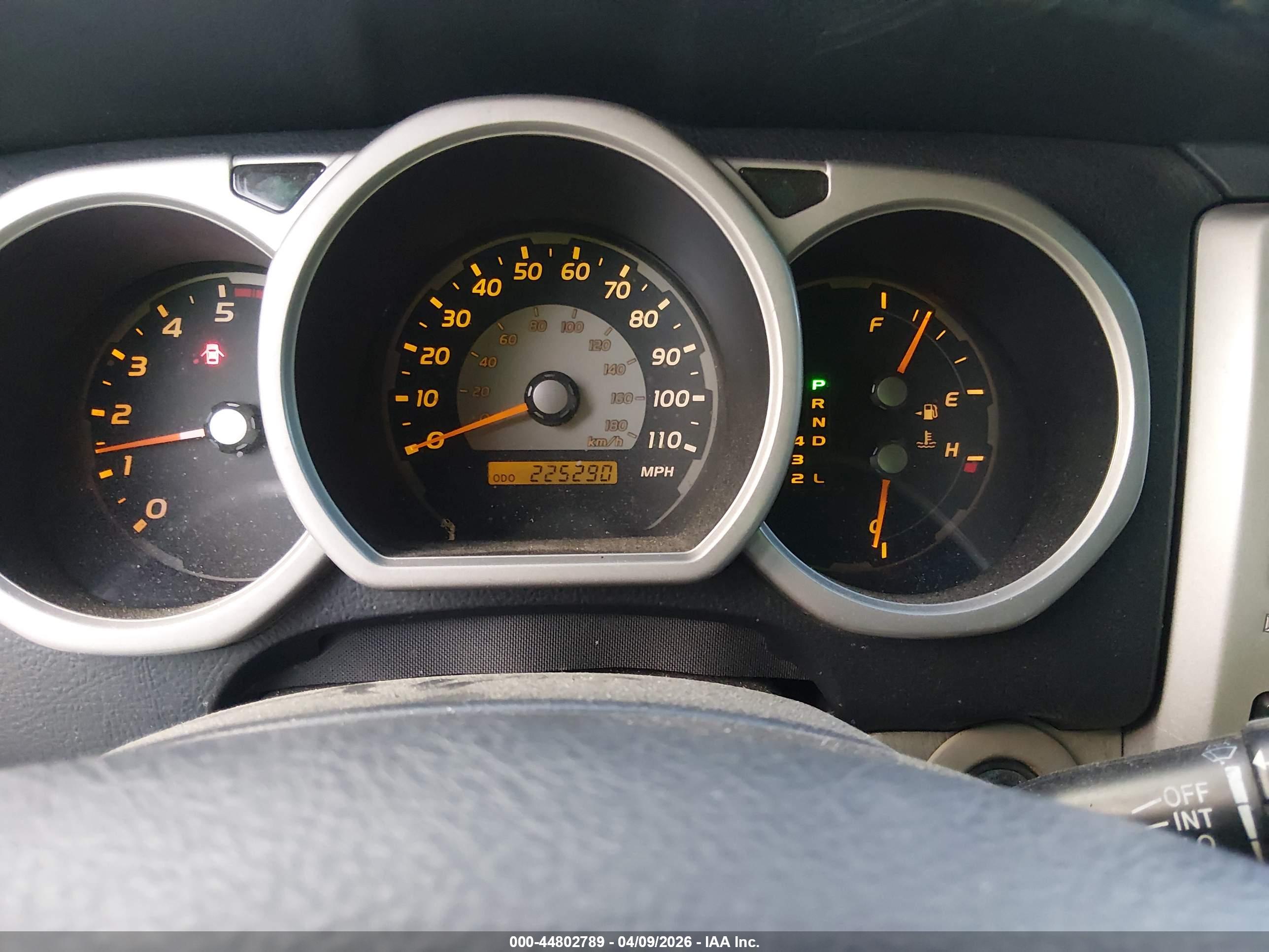 TOYOTA 4RUNNER image 7