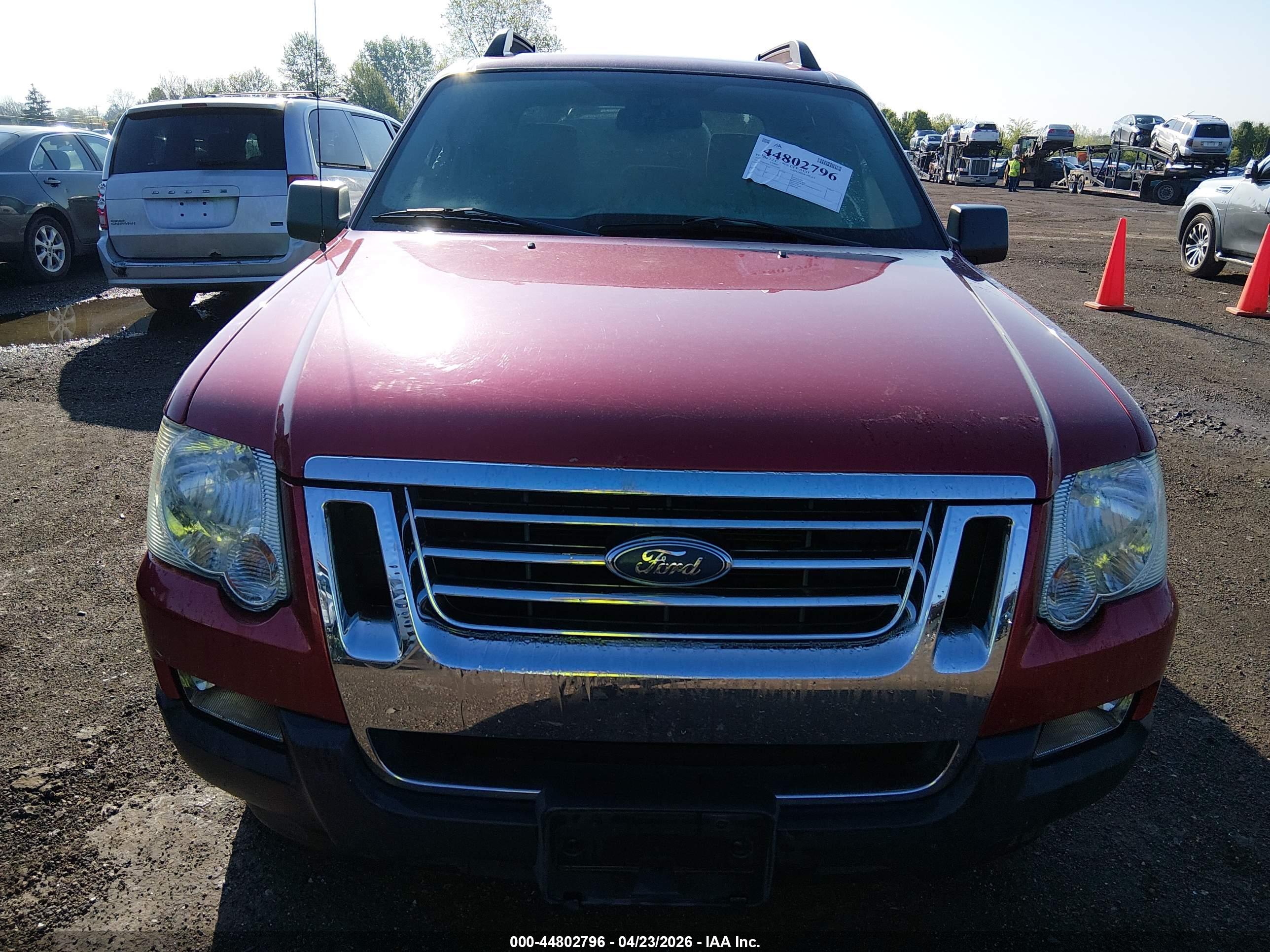 FORD EXPLORER image 6