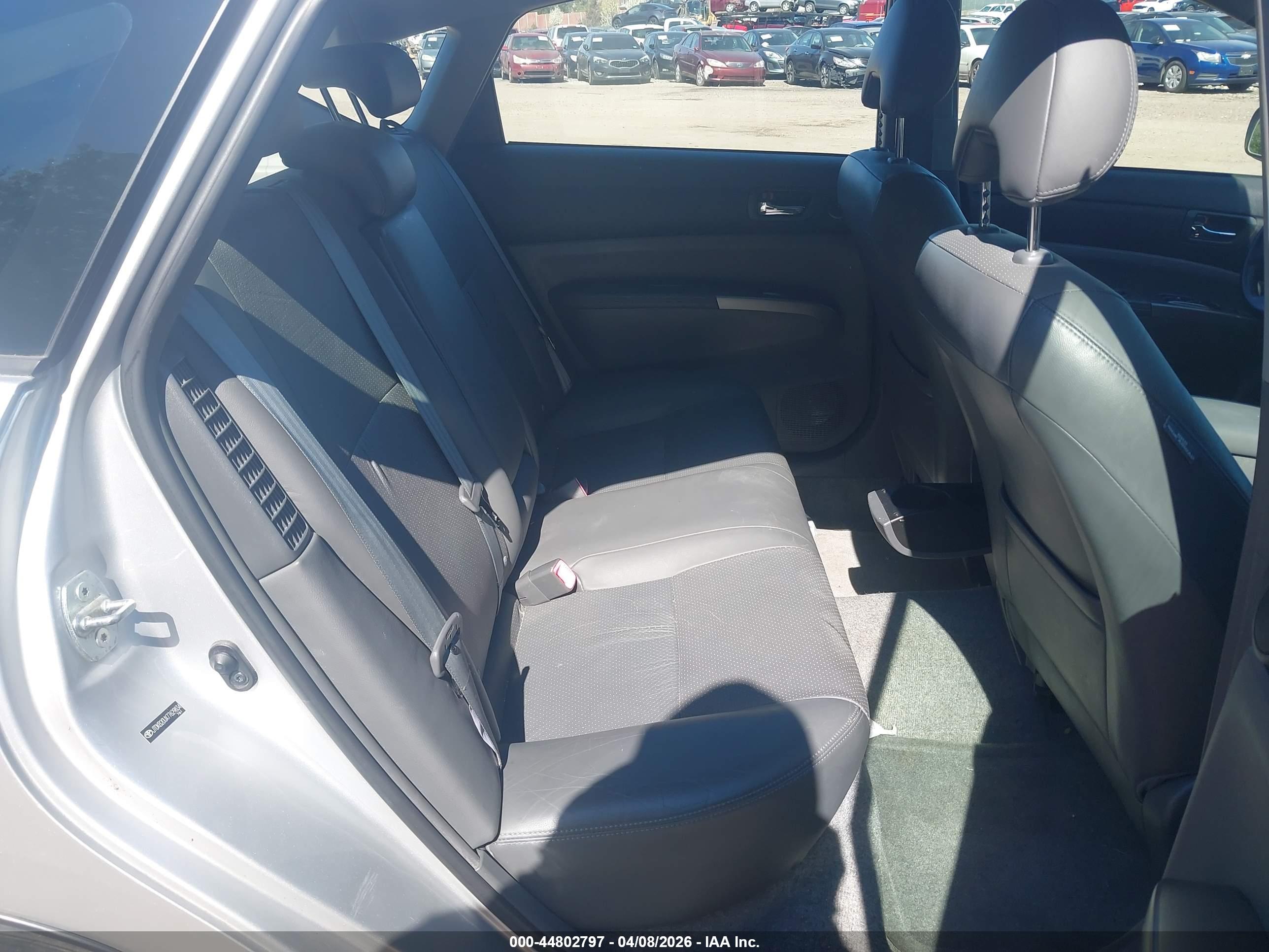 TOYOTA PRIUS image 8