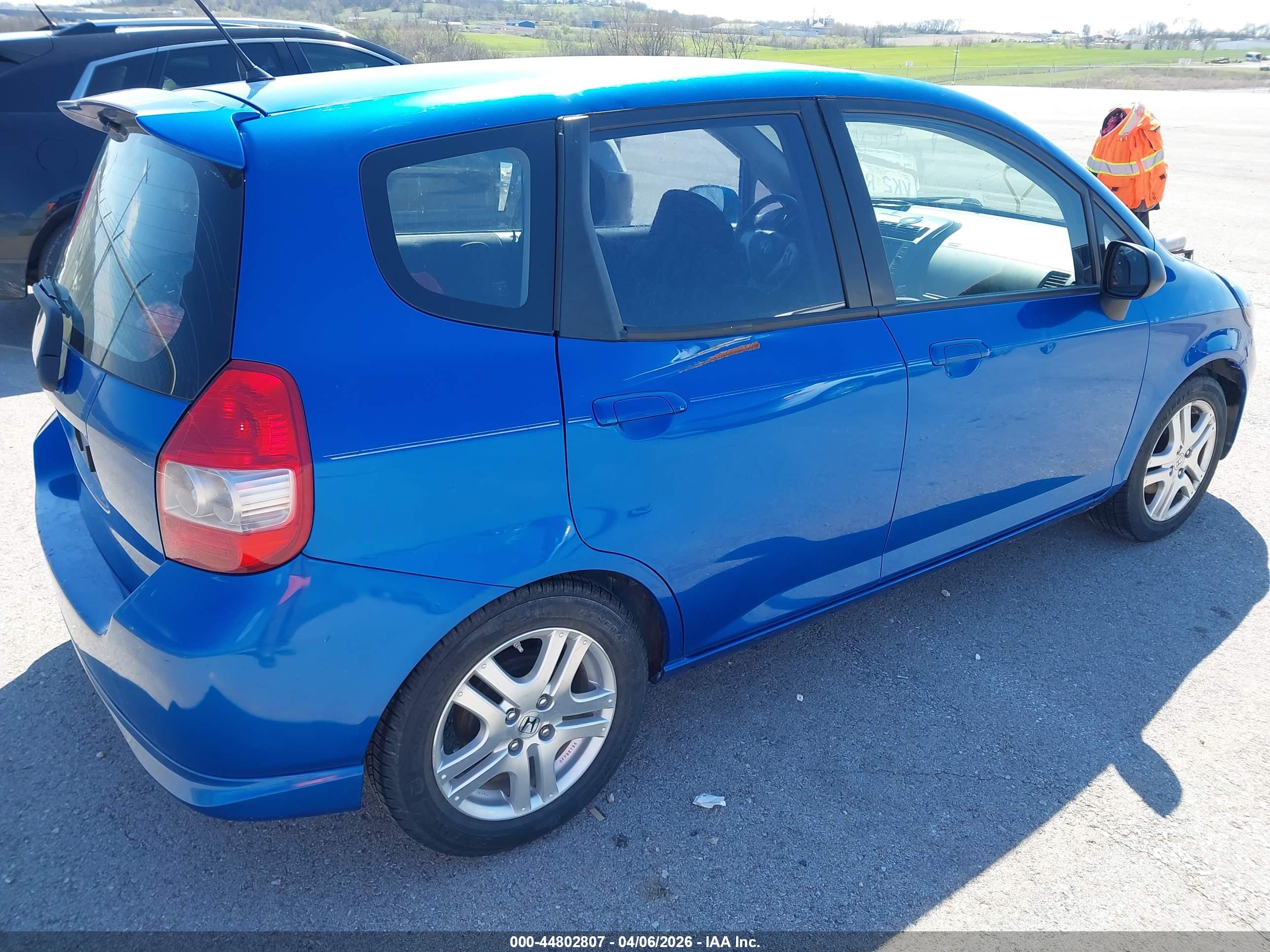 HONDA FIT image 4