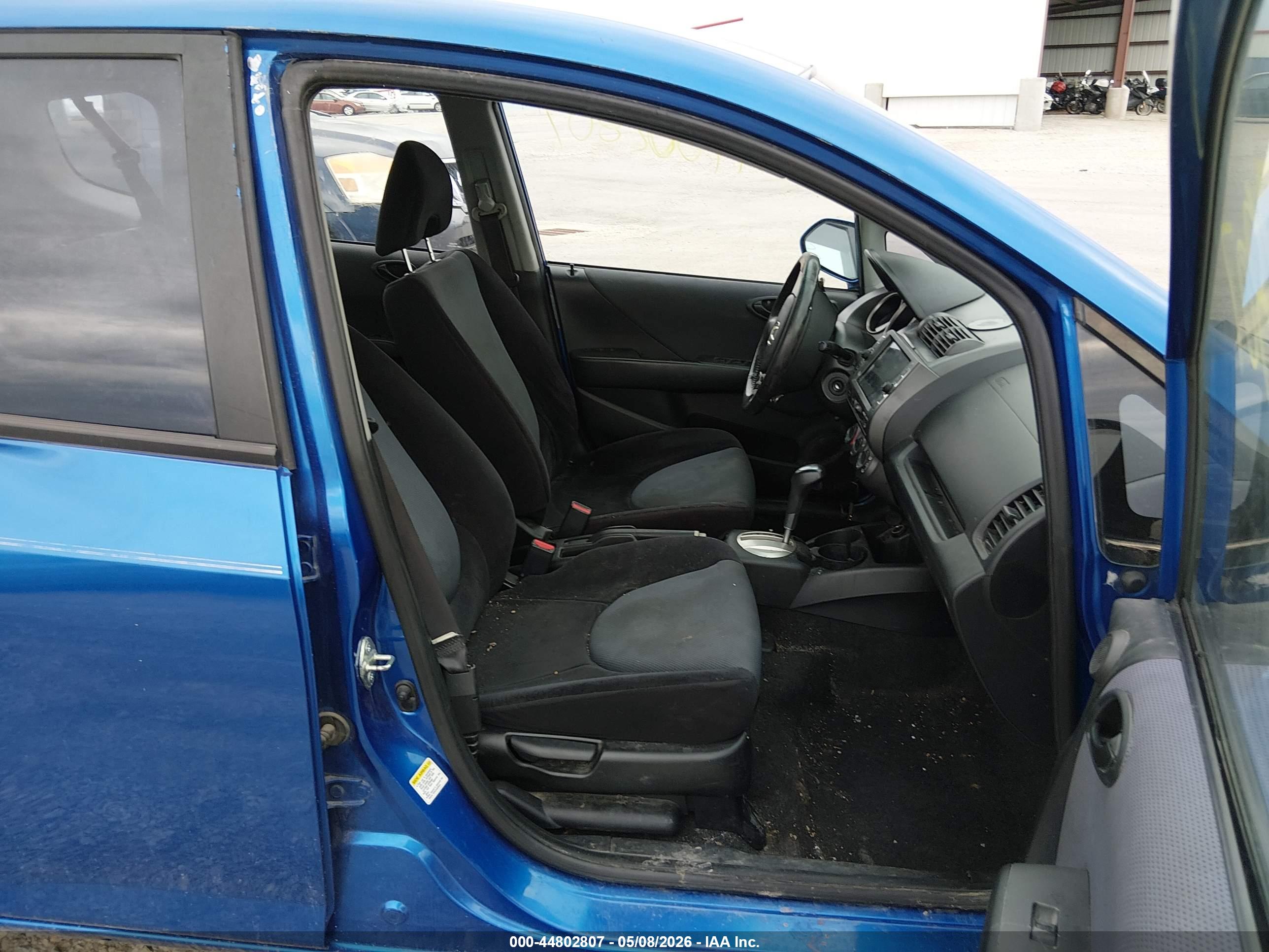 HONDA FIT image 5