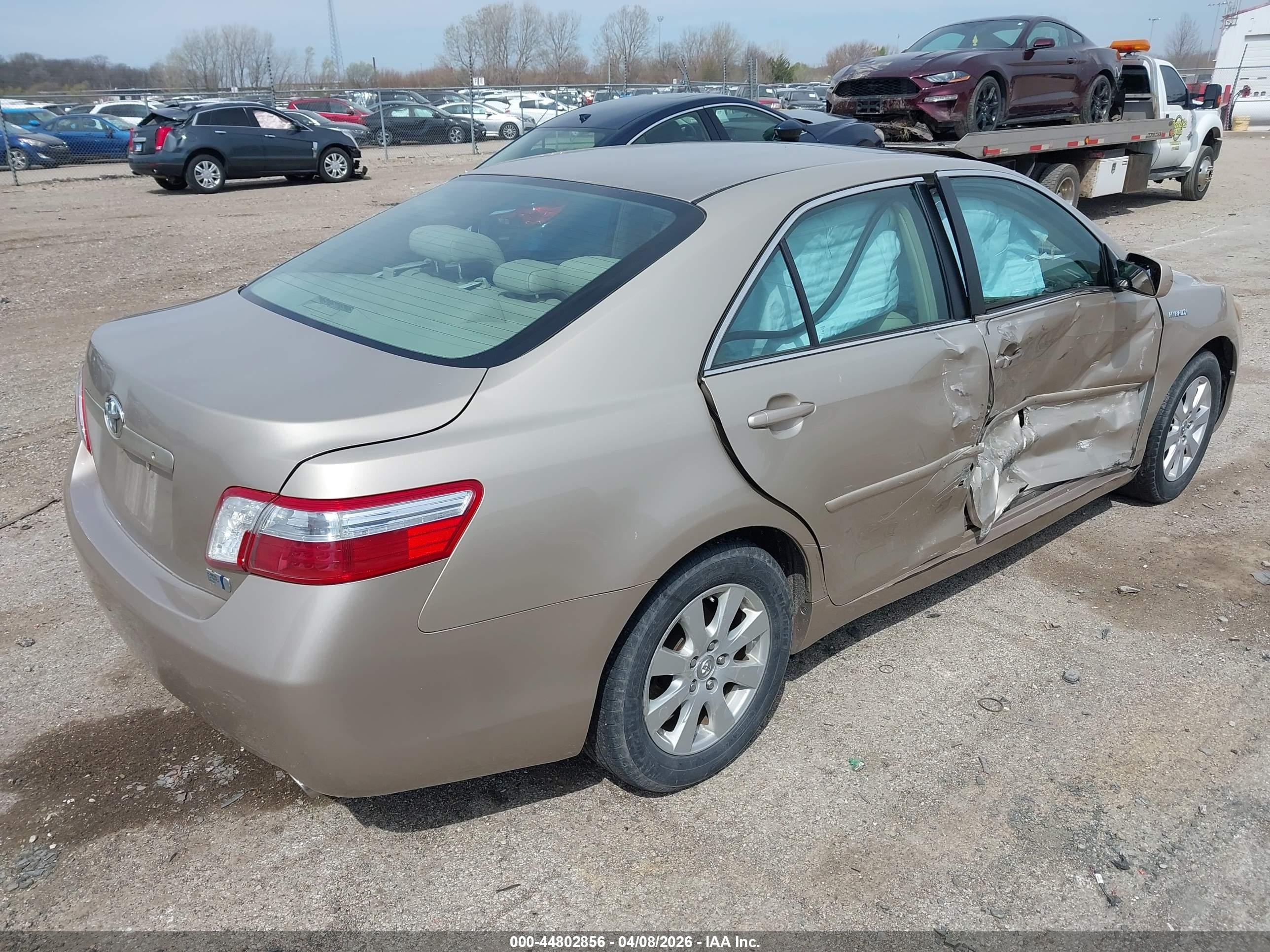 TOYOTA CAMRY image 4