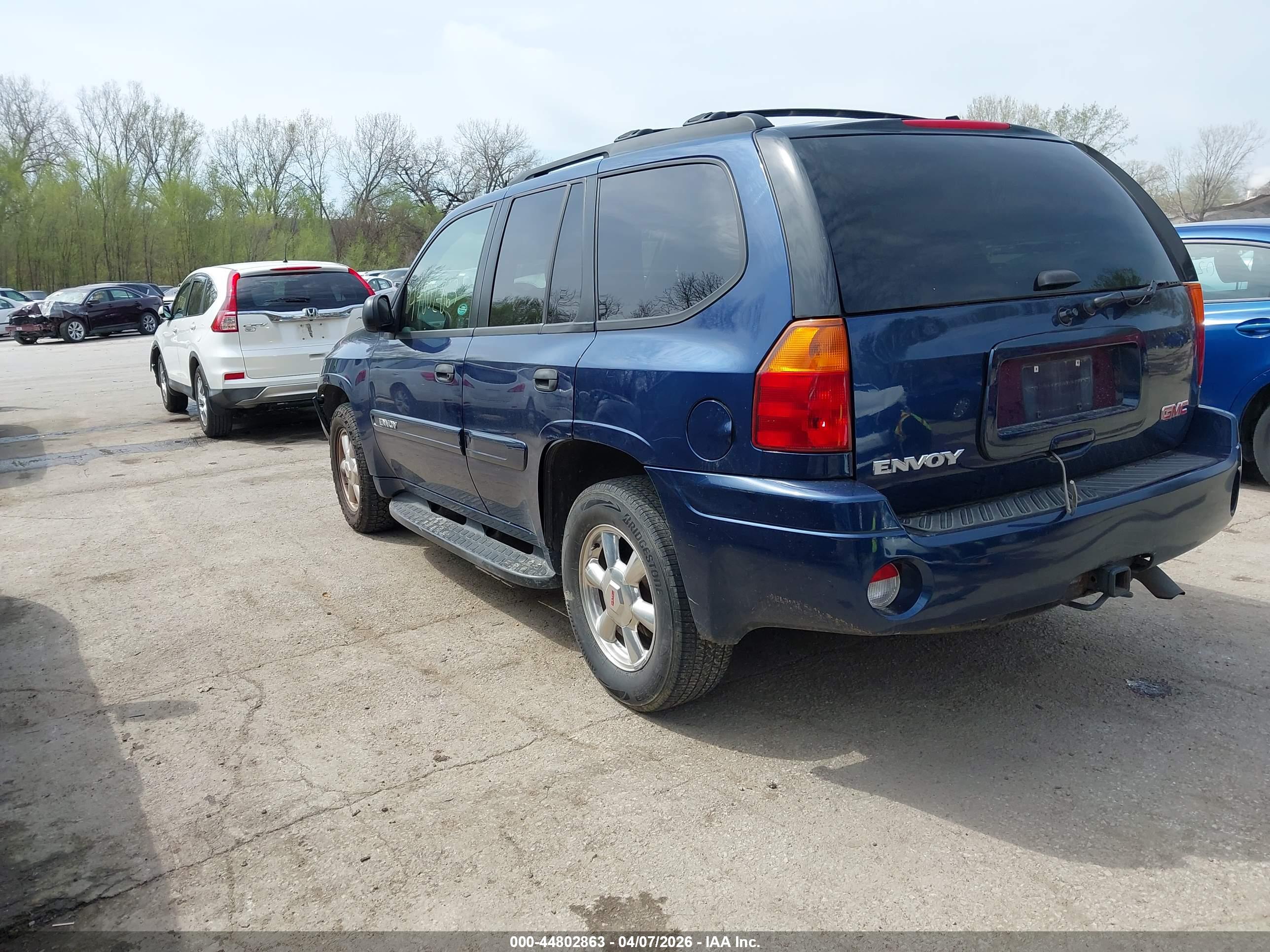 GMC ENVOY image 3