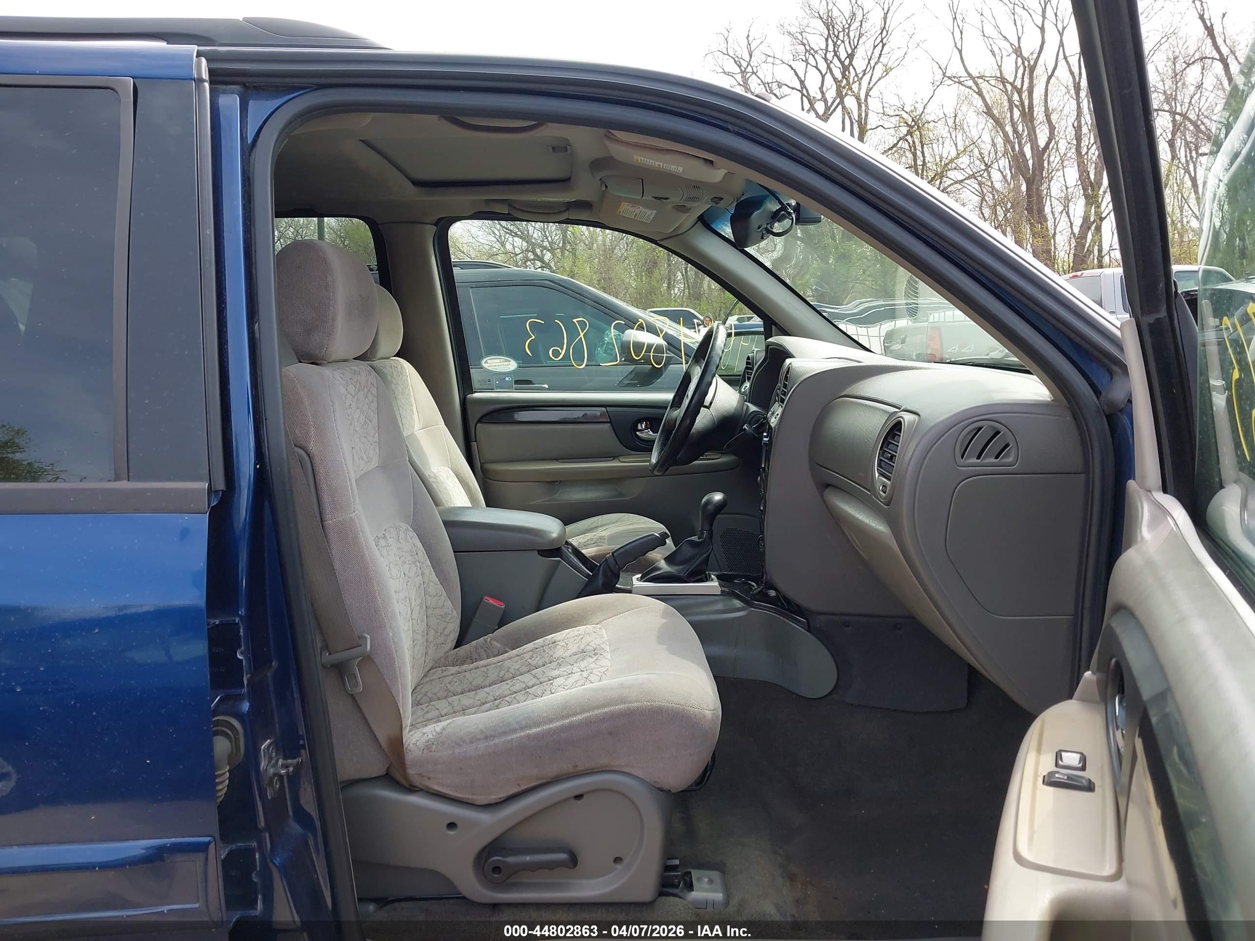 GMC ENVOY image 5