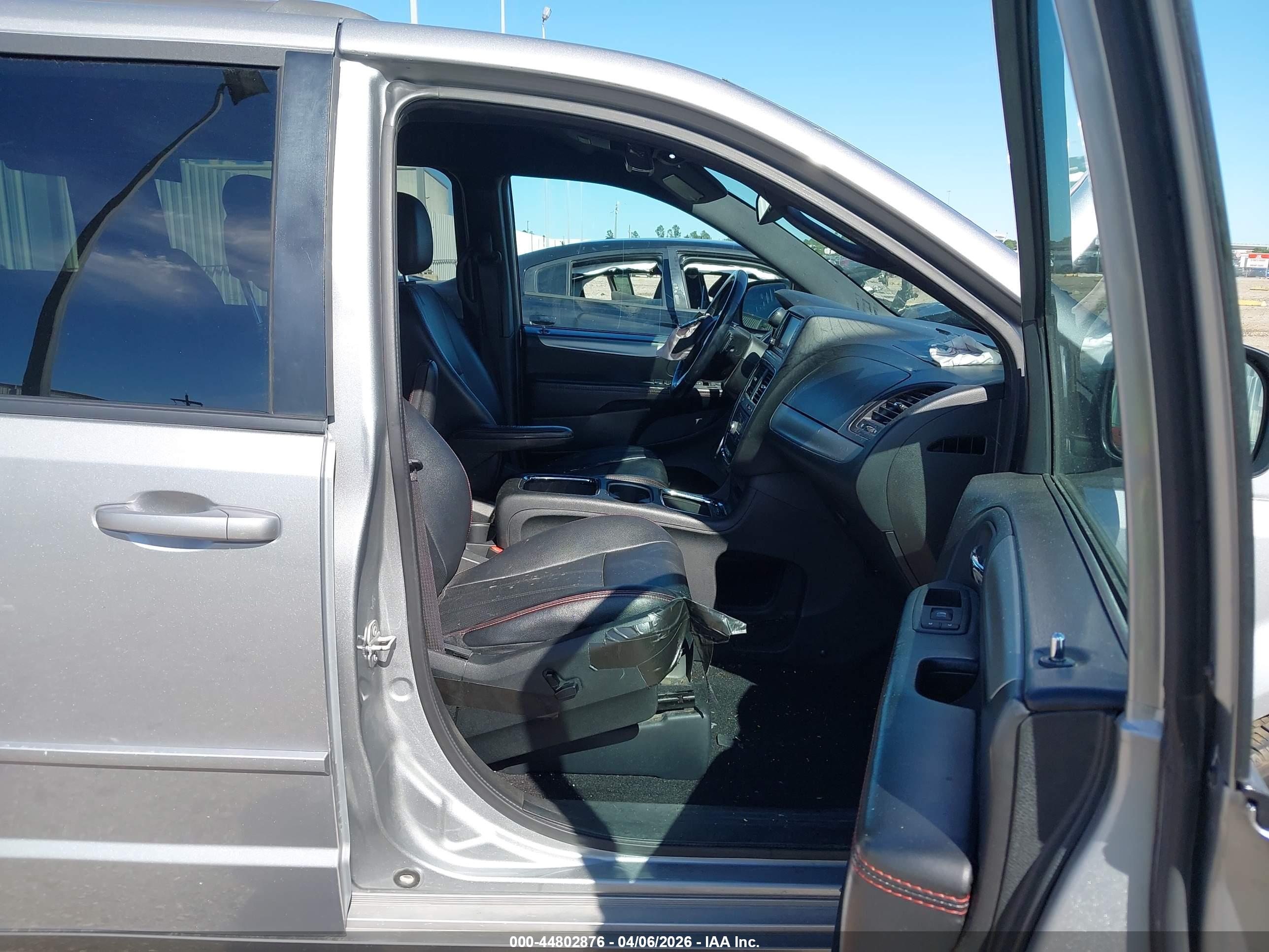 DODGE GRAND image 5