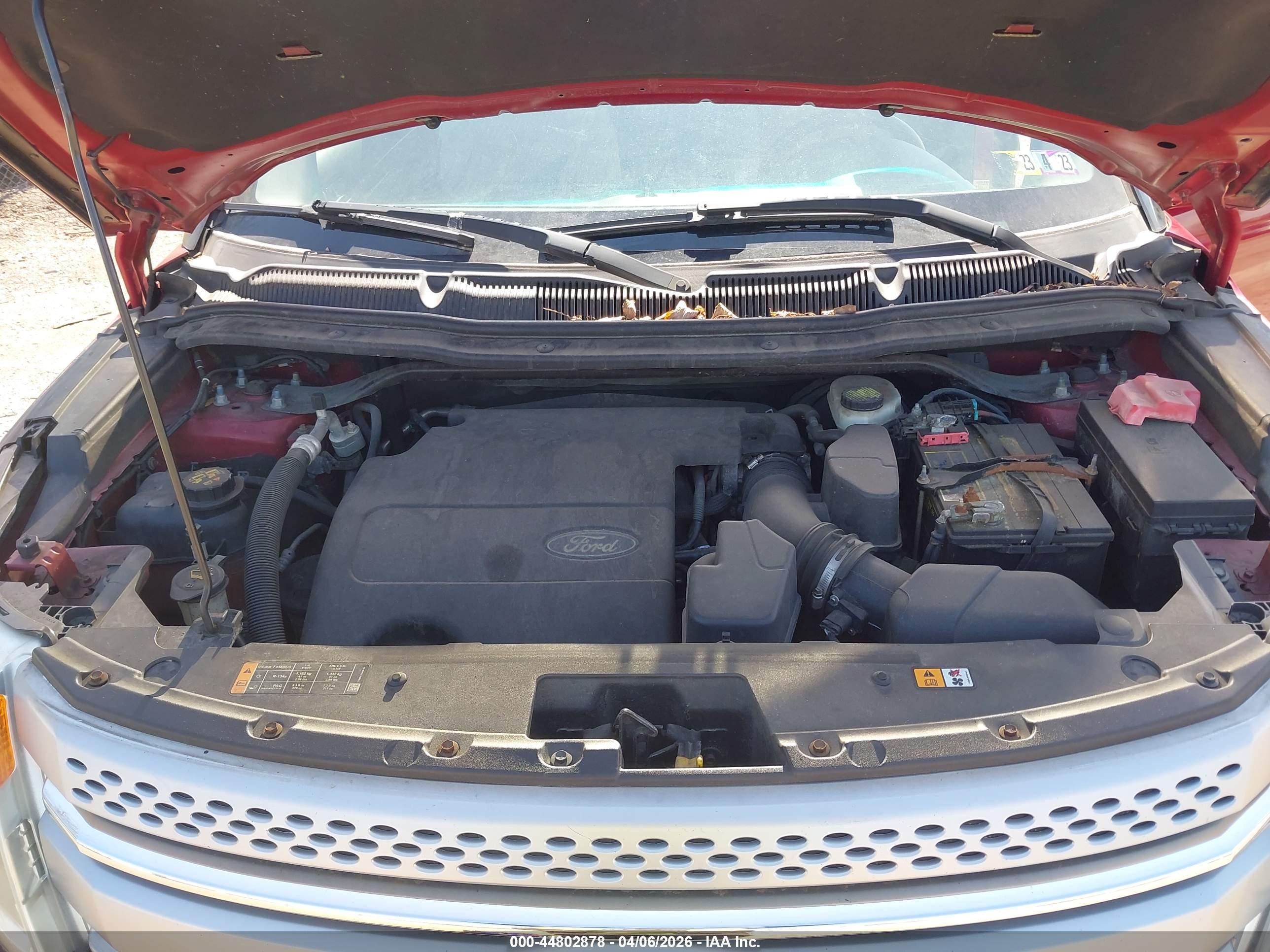 FORD EXPLORER image 10