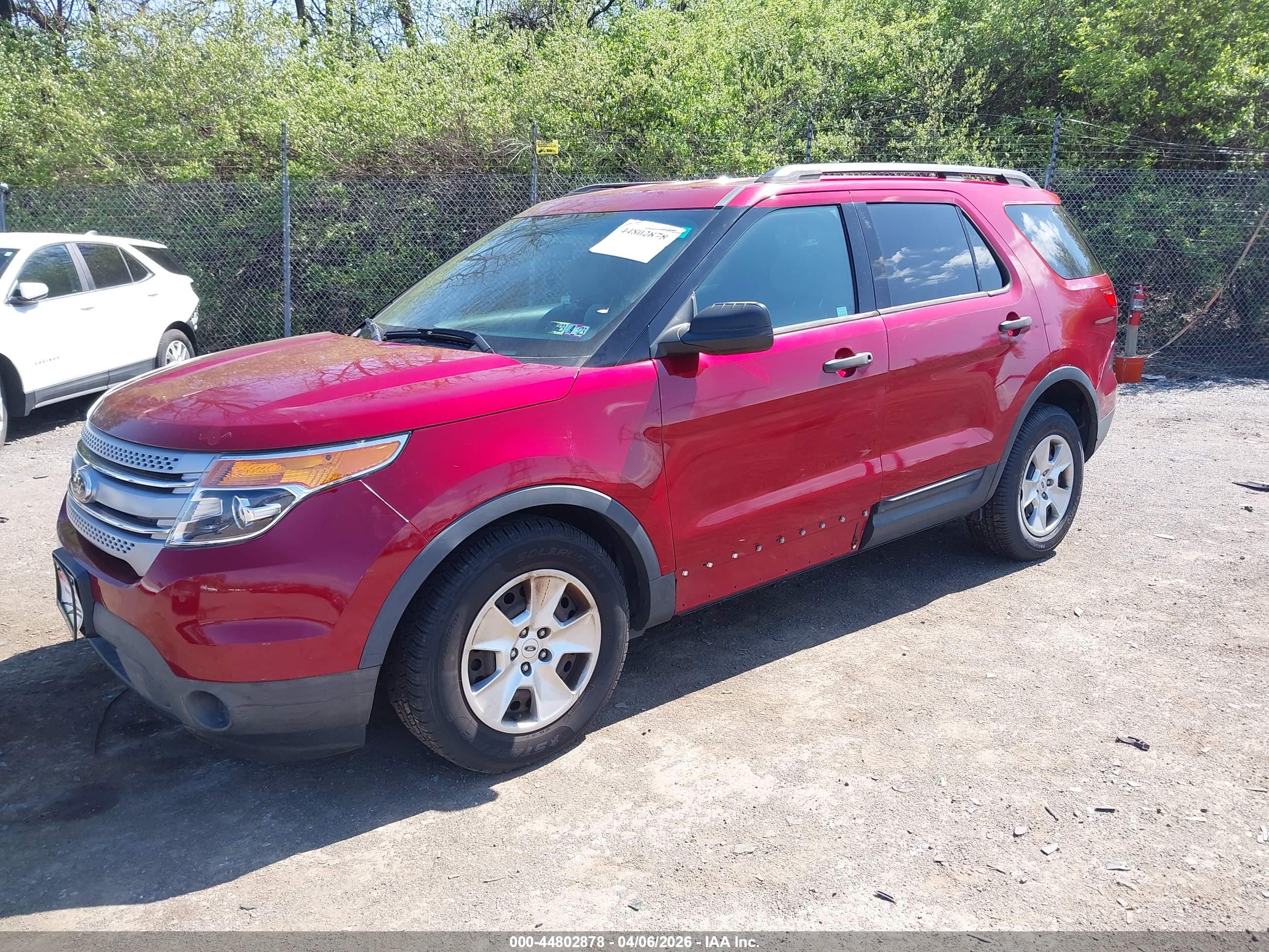 FORD EXPLORER image 2