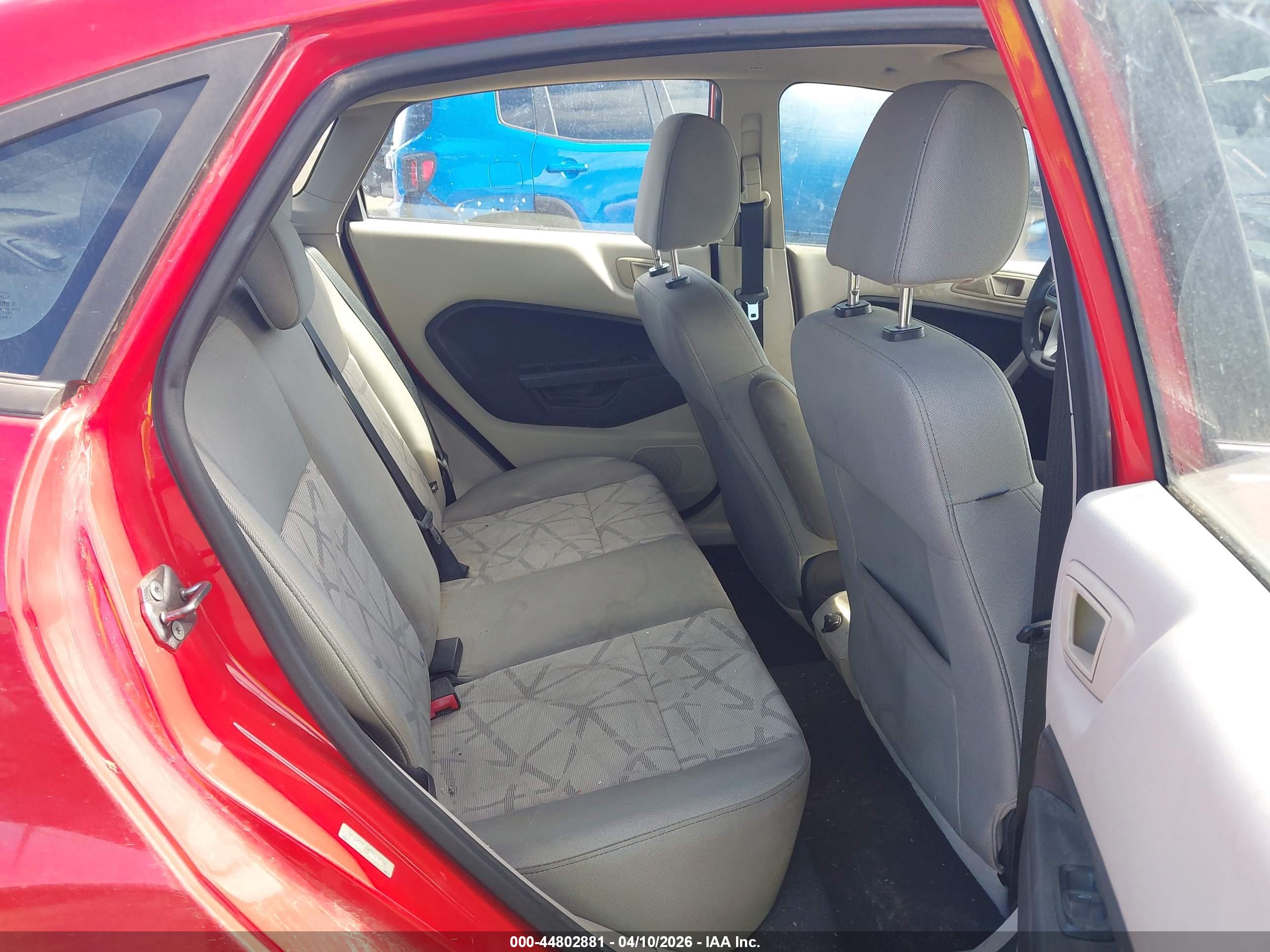 FORD FIESTA image 8