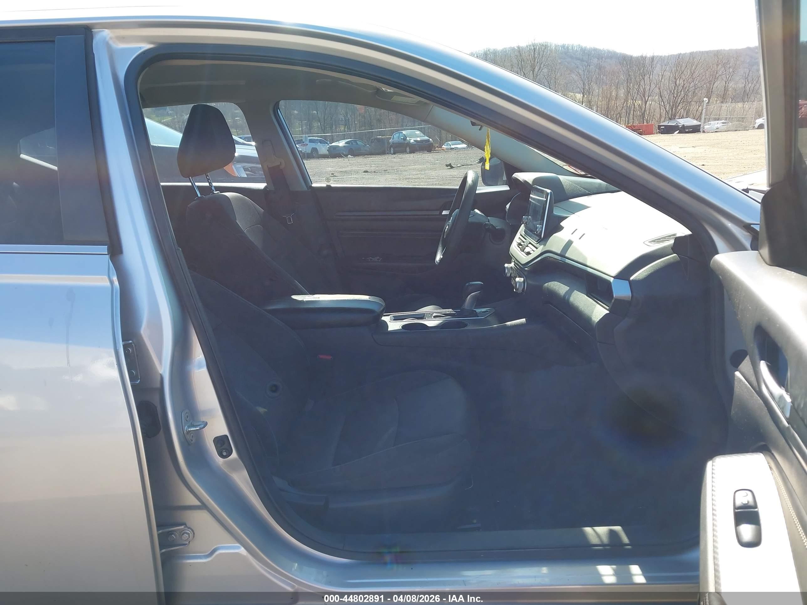 NISSAN ALTIMA image 5