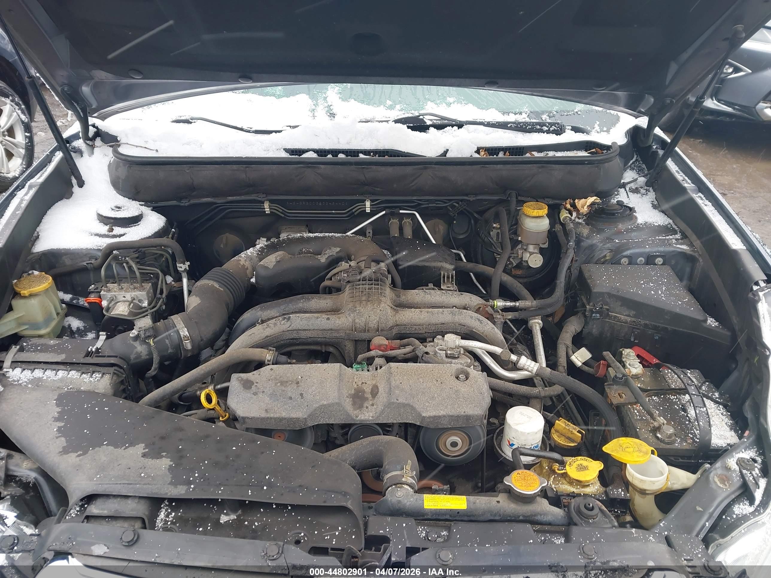 SUBARU OUTBACK image 10