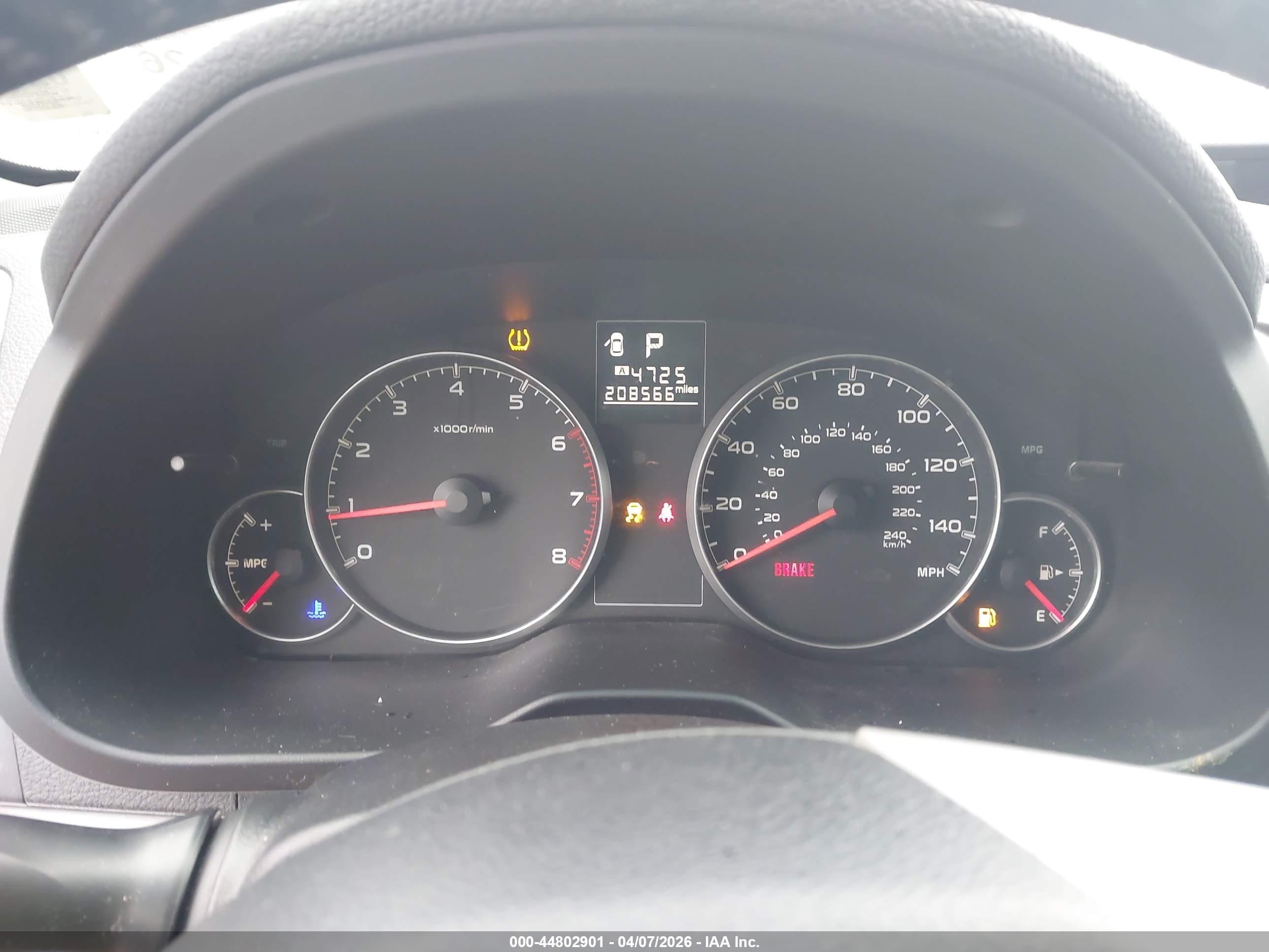 SUBARU OUTBACK image 7