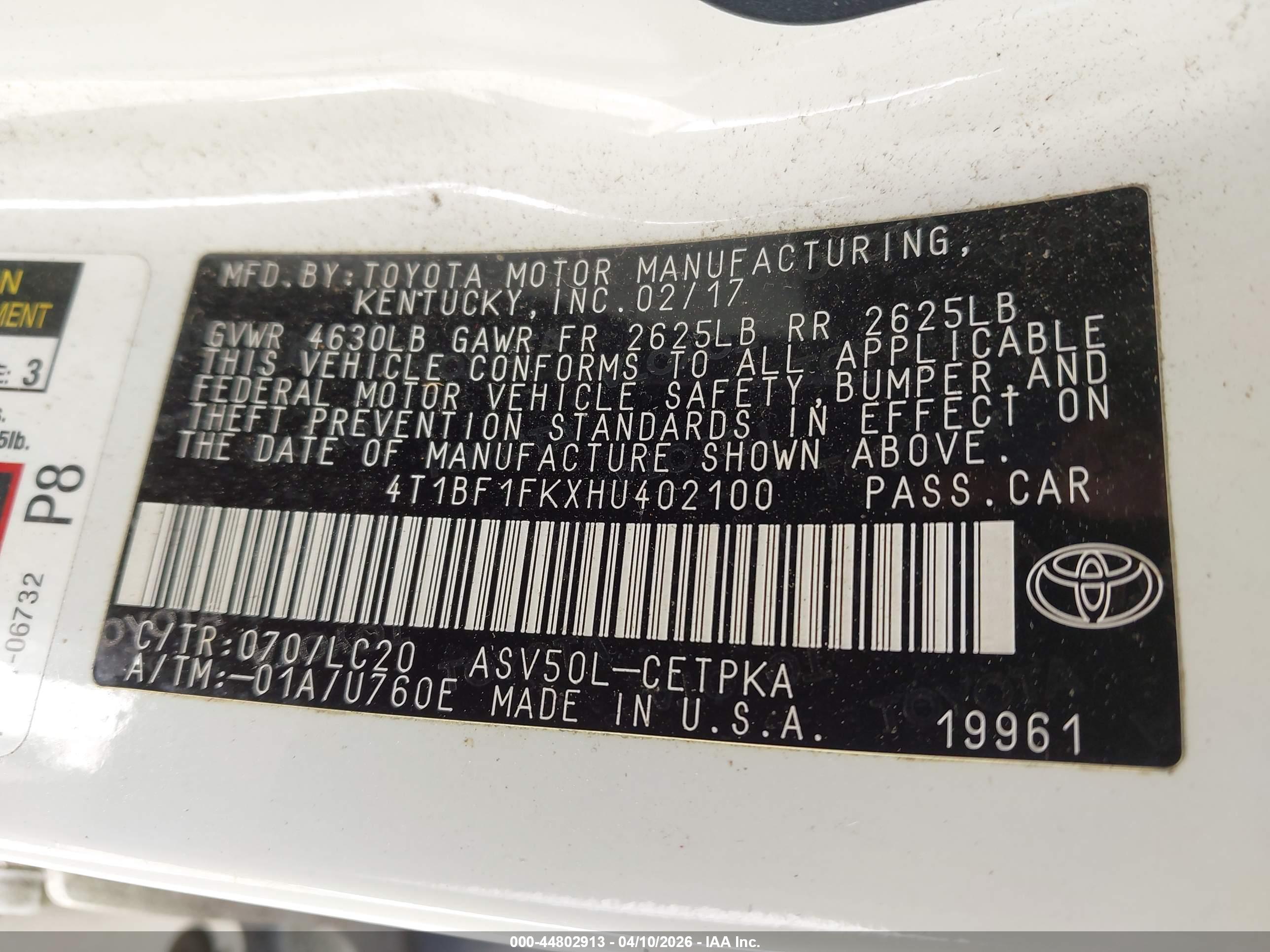 TOYOTA CAMRY image 9
