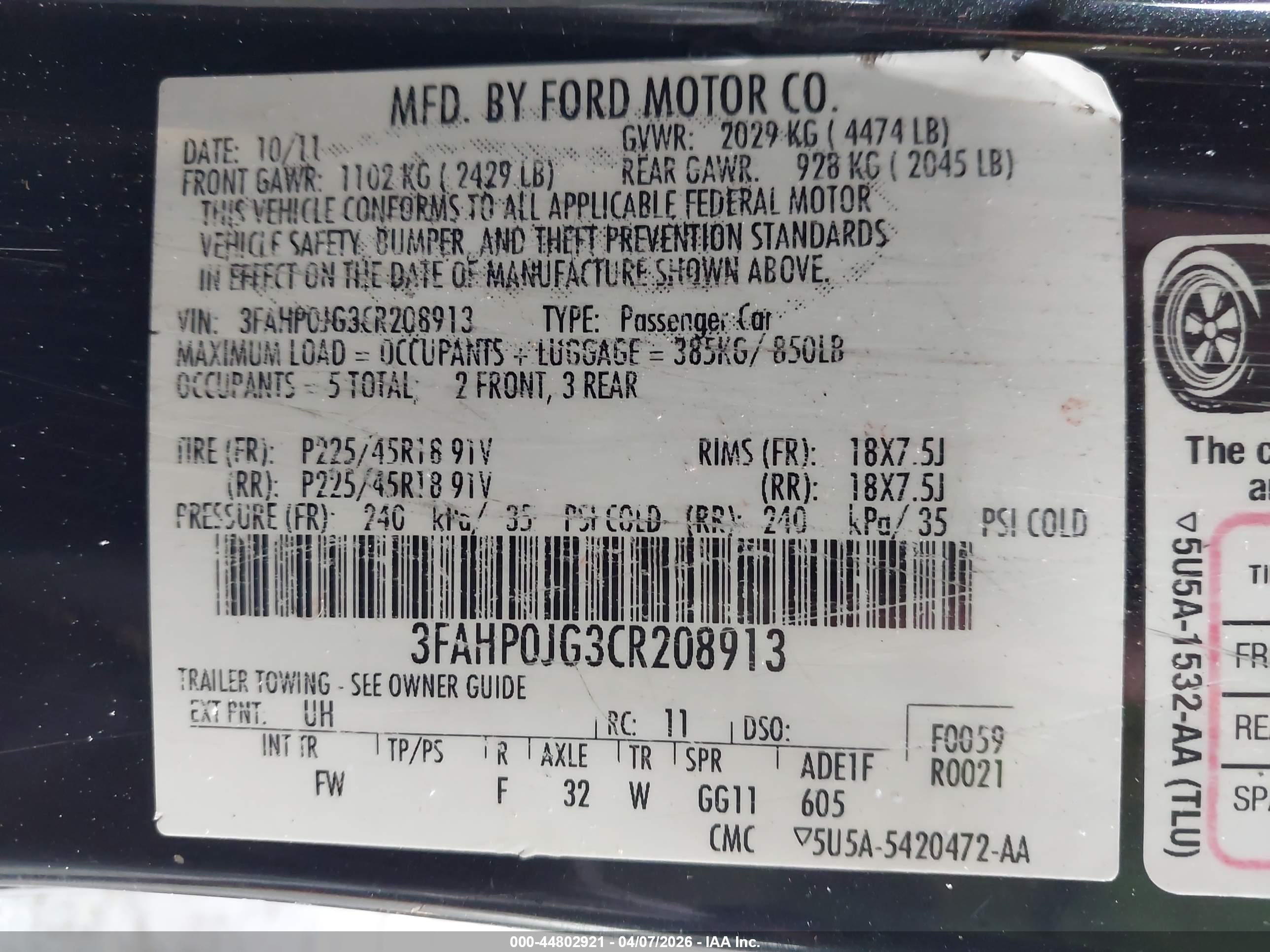 FORD FUSION image 9
