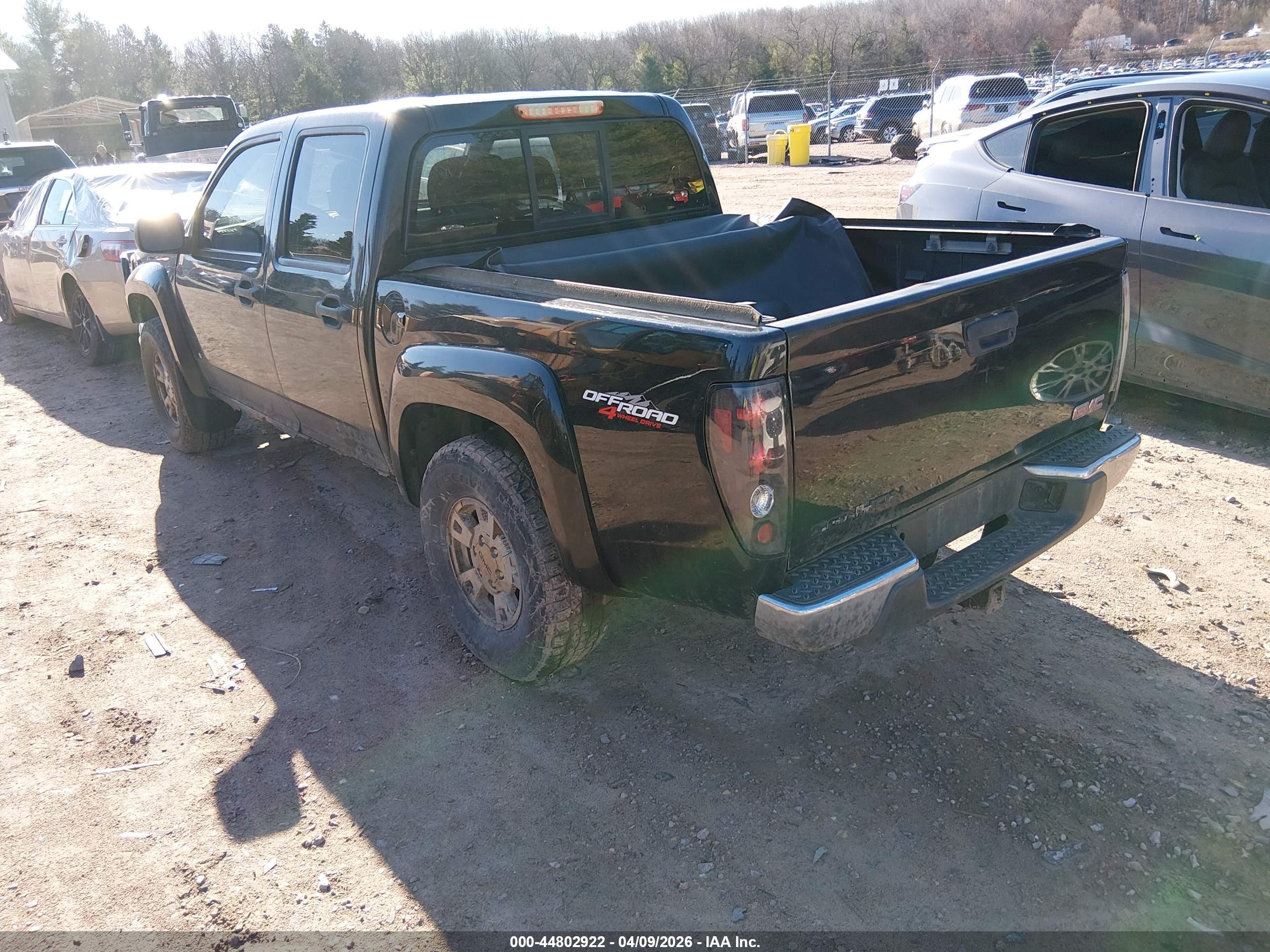 GMC CANYON image 3