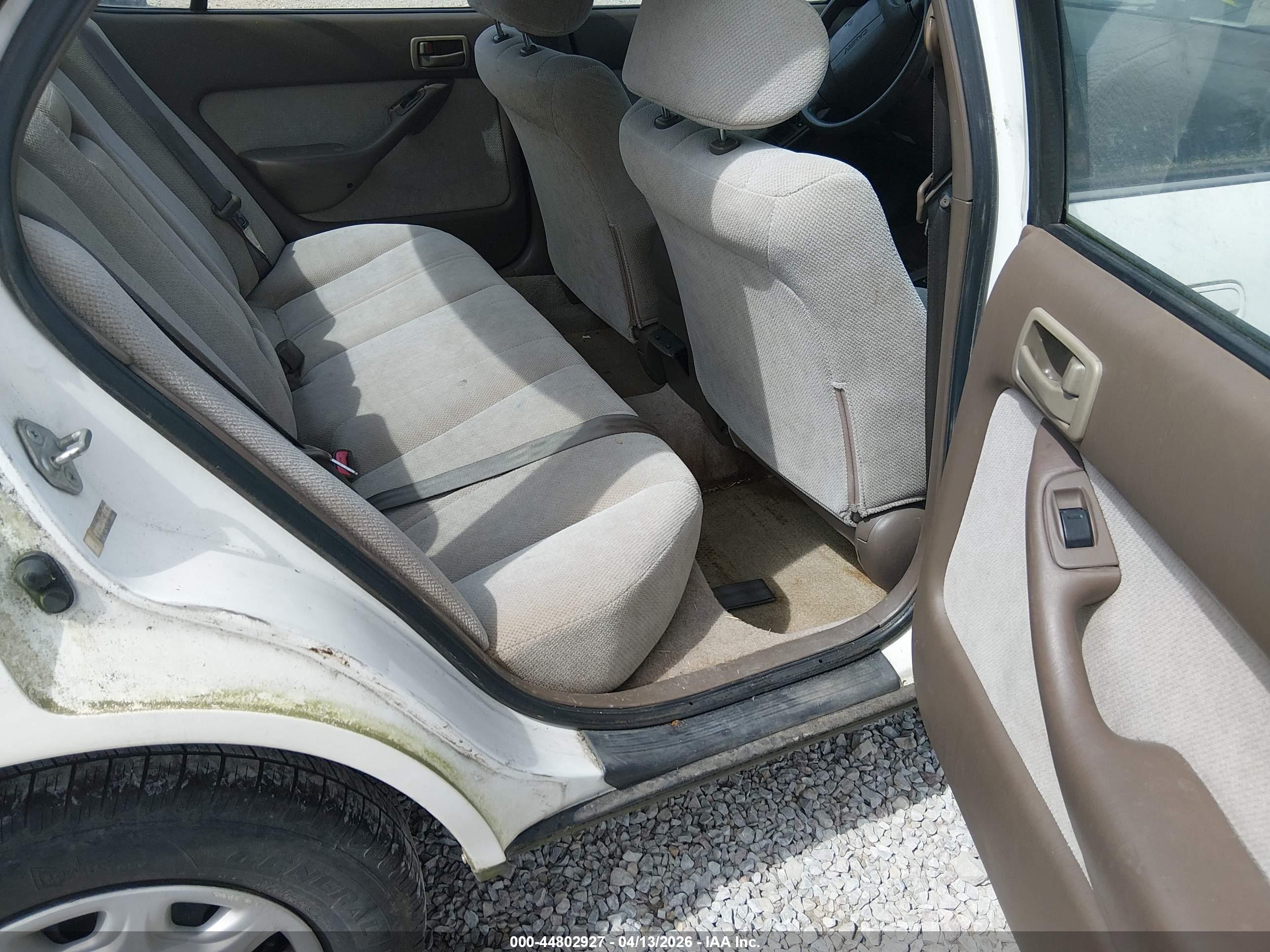 TOYOTA CAMRY image 8