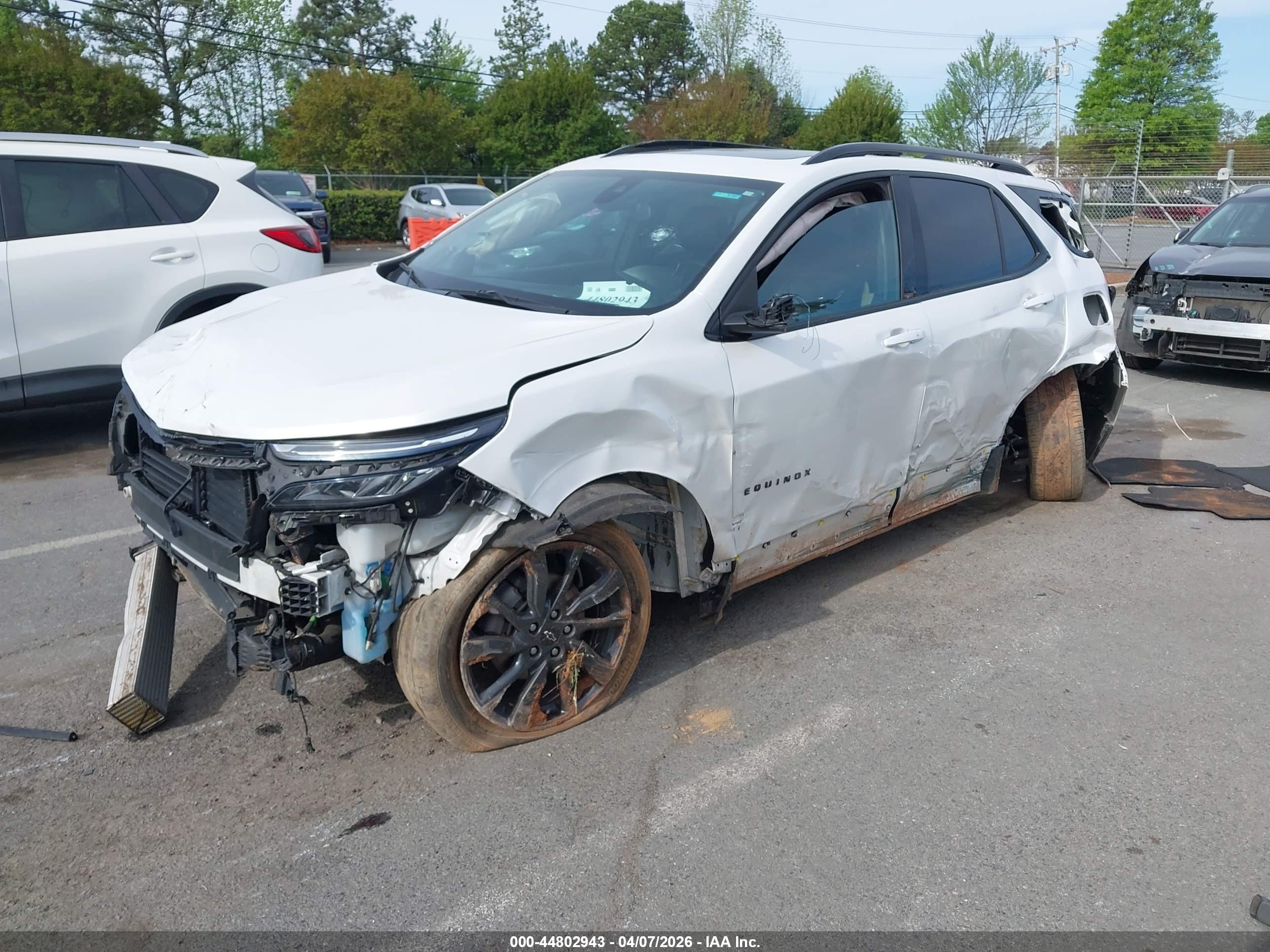 CHEVROLET EQUINOX image 2