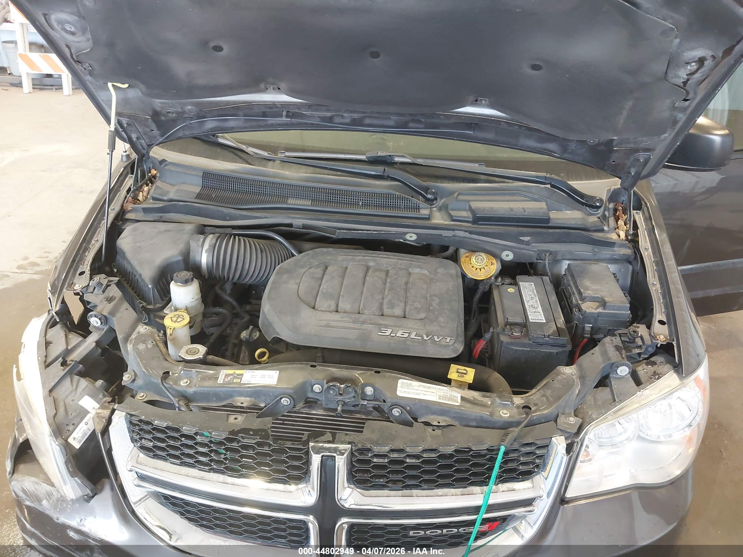 DODGE GRAND image 10
