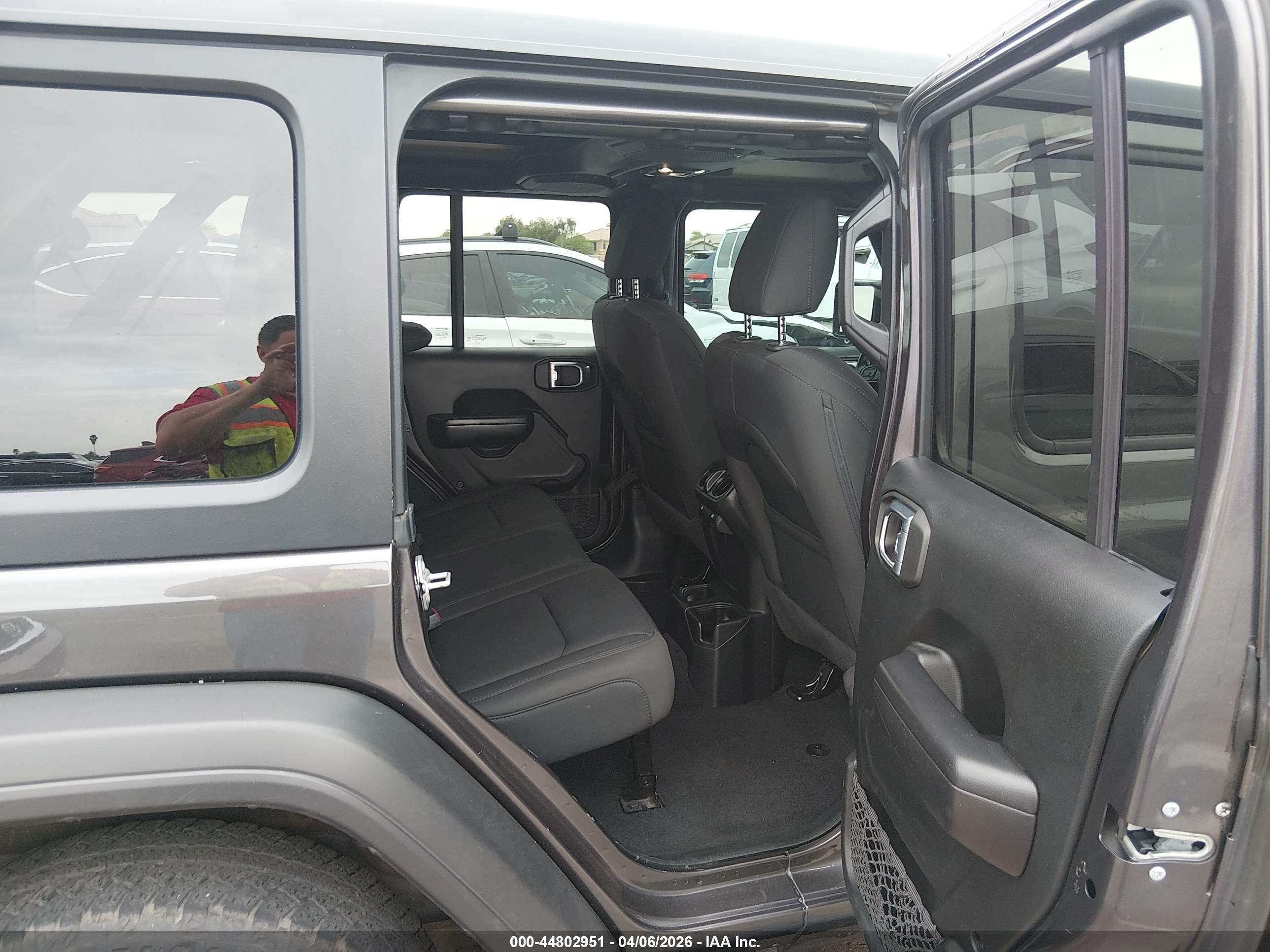 JEEP WRANGLER image 8