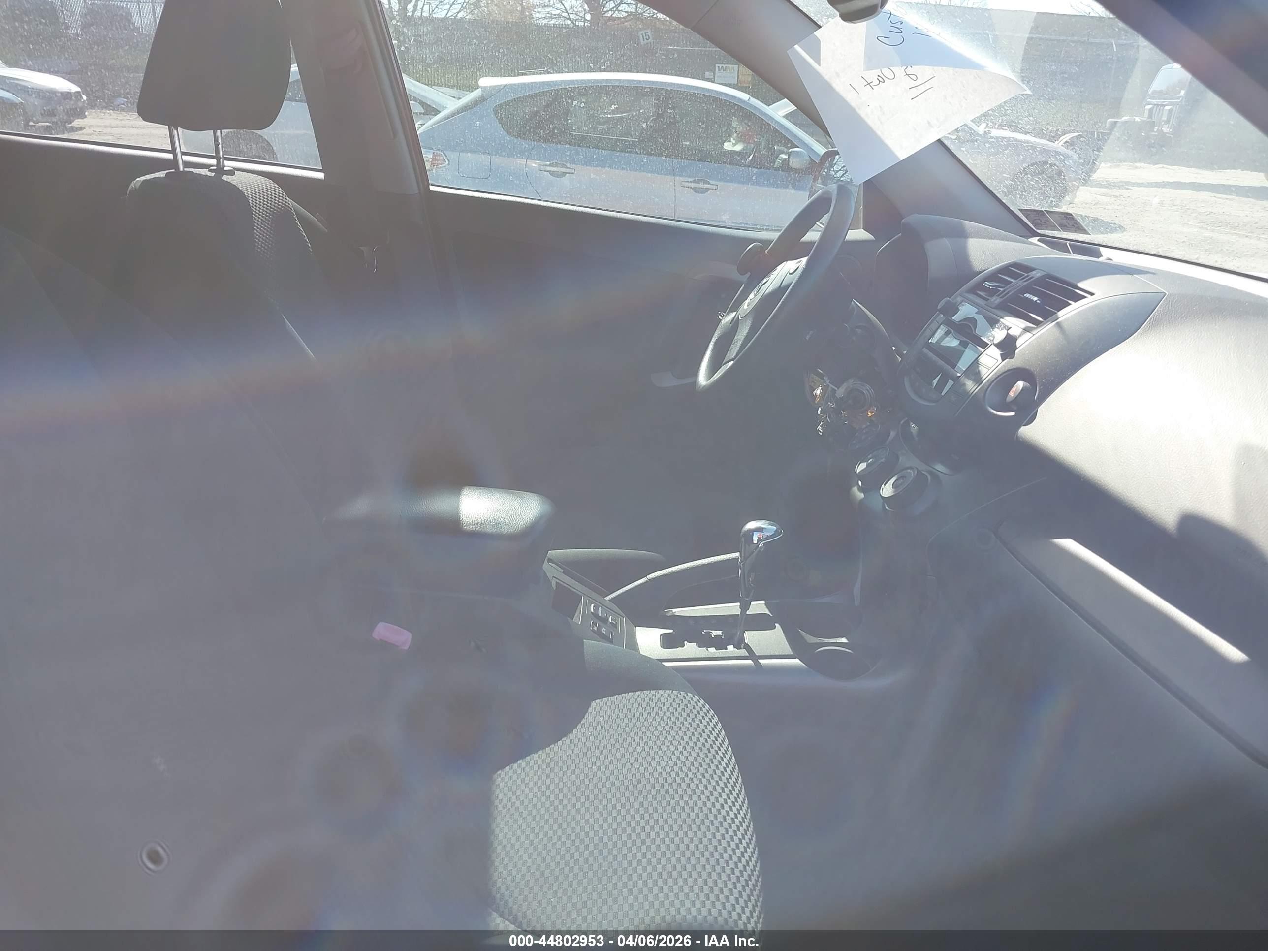 TOYOTA RAV4 image 5