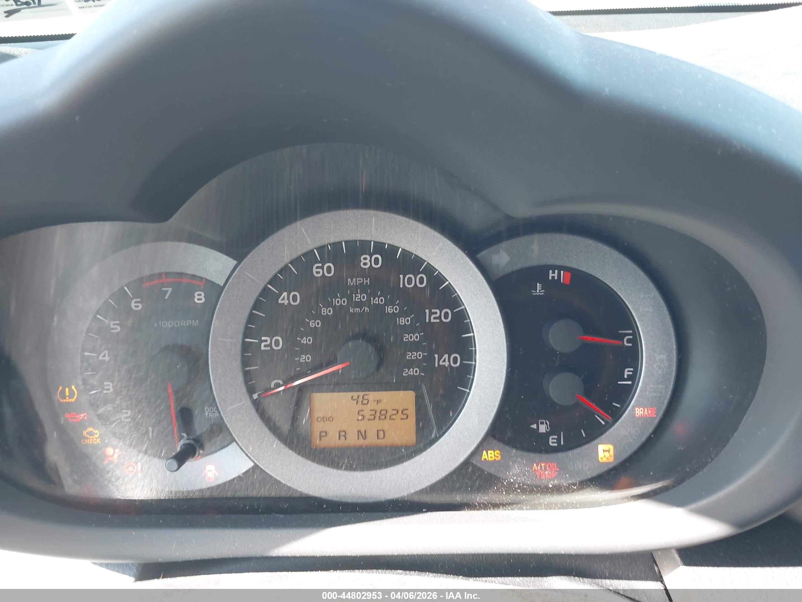 TOYOTA RAV4 image 7