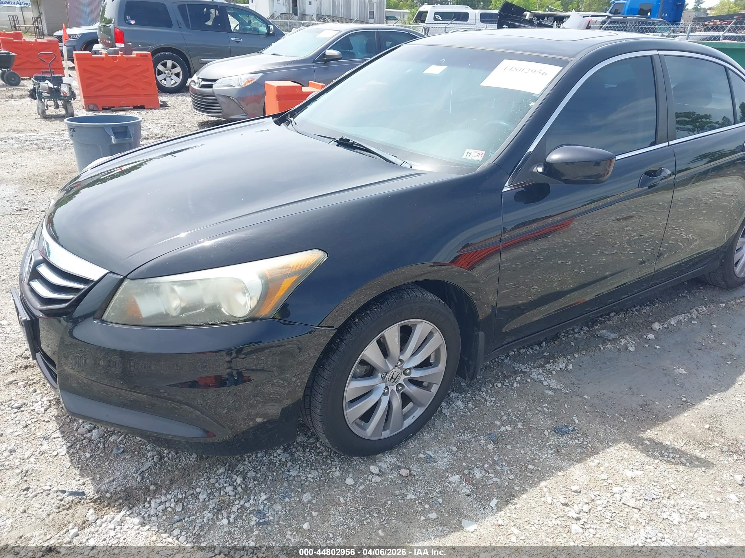 HONDA ACCORD image 2
