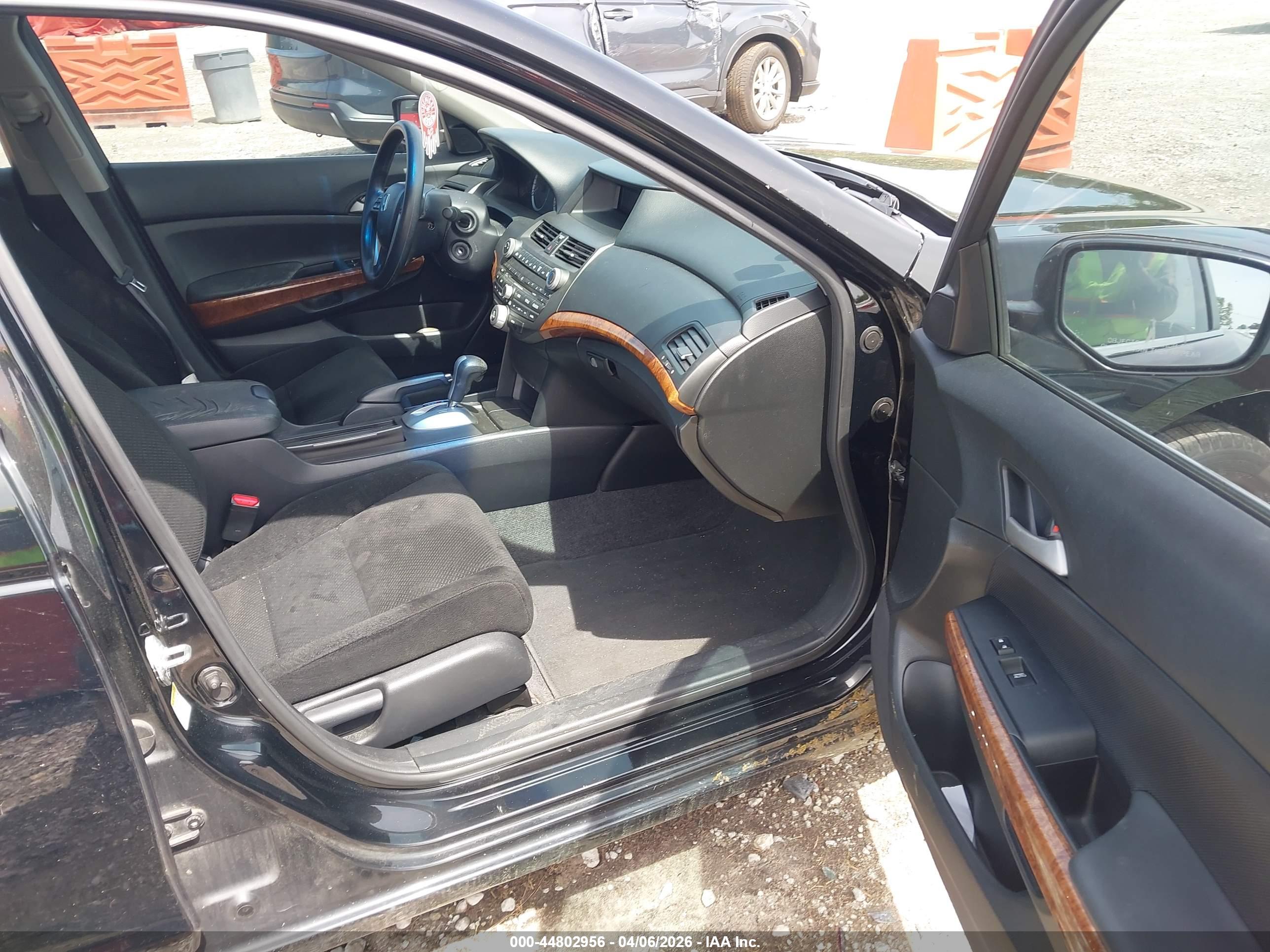 HONDA ACCORD image 5