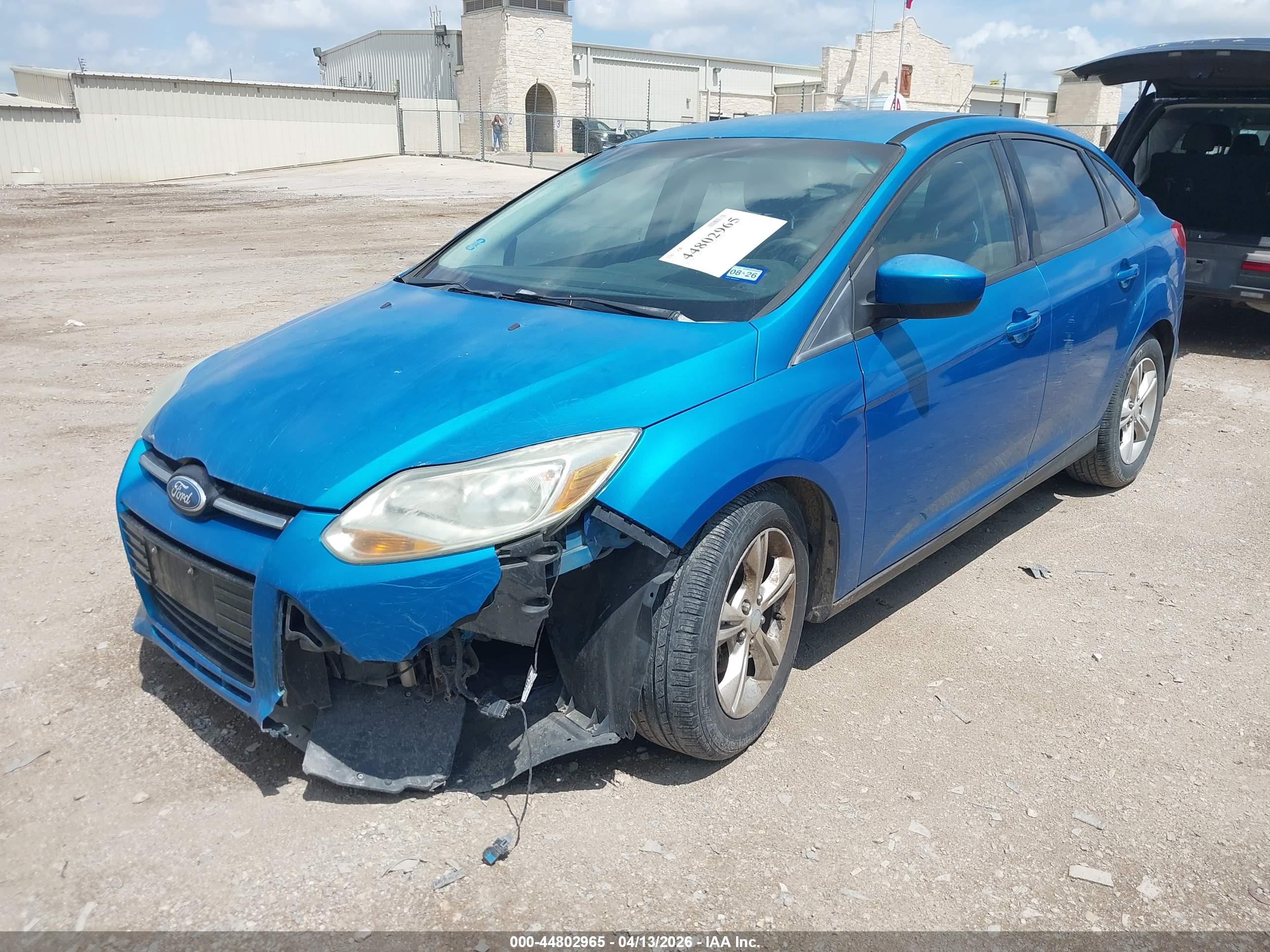 FORD FOCUS image 2