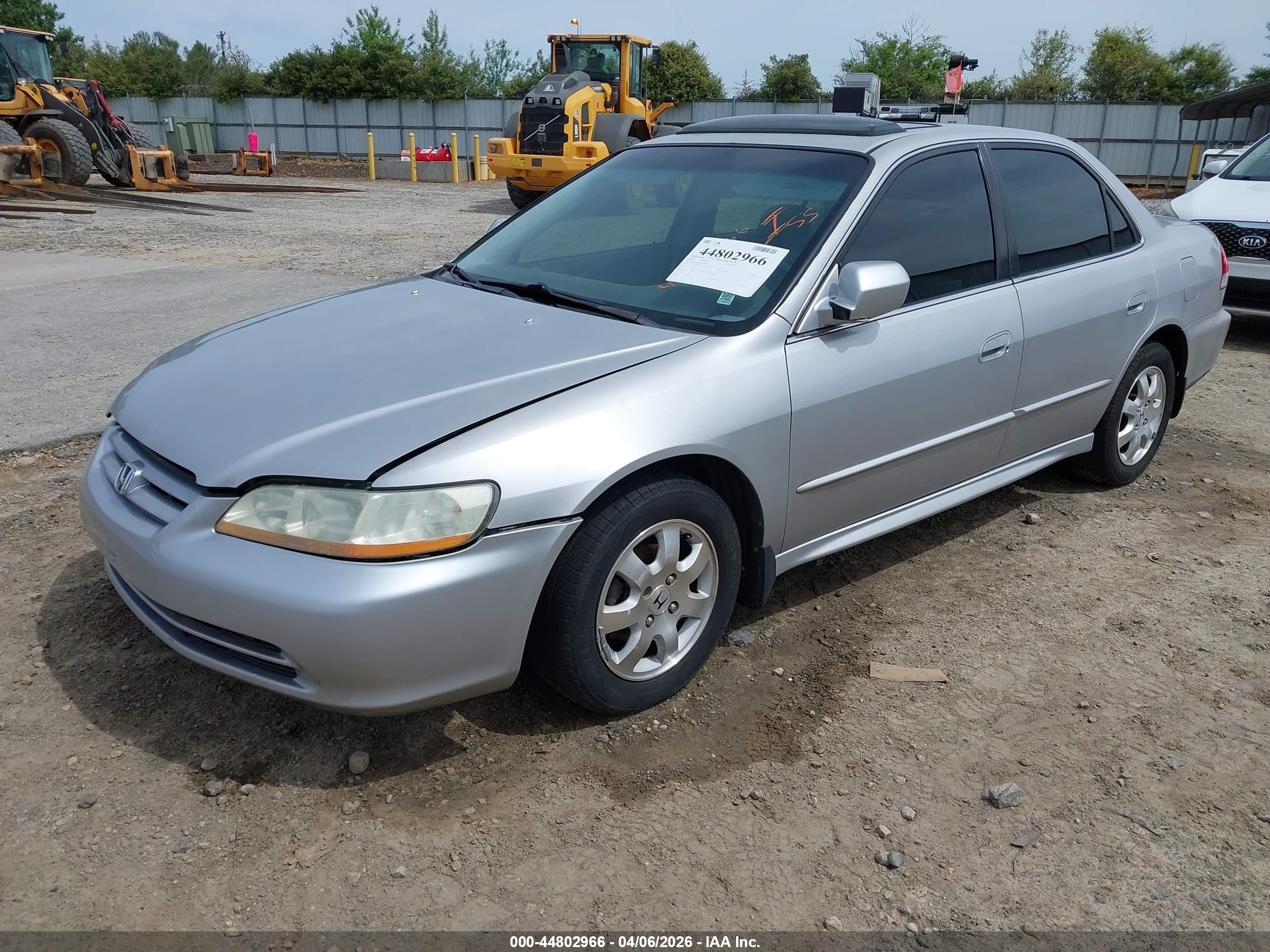 HONDA ACCORD image 2