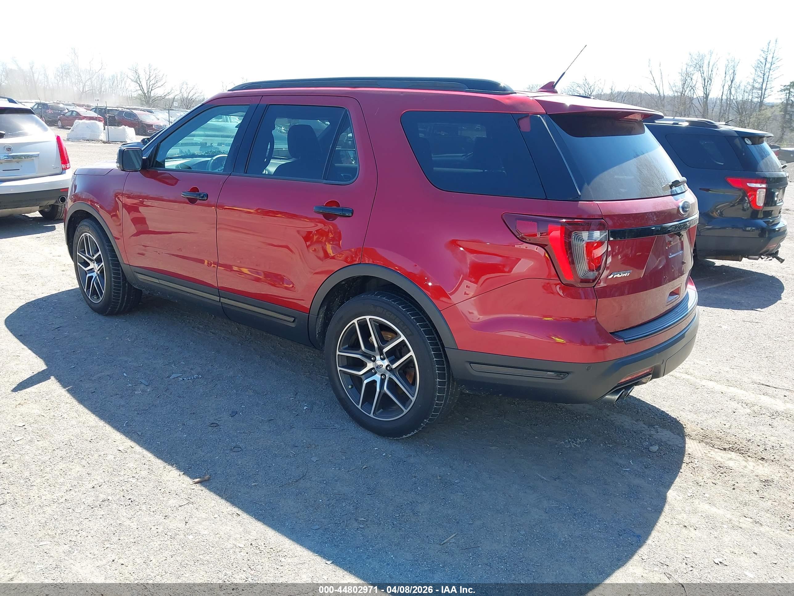 FORD EXPLORER image 3