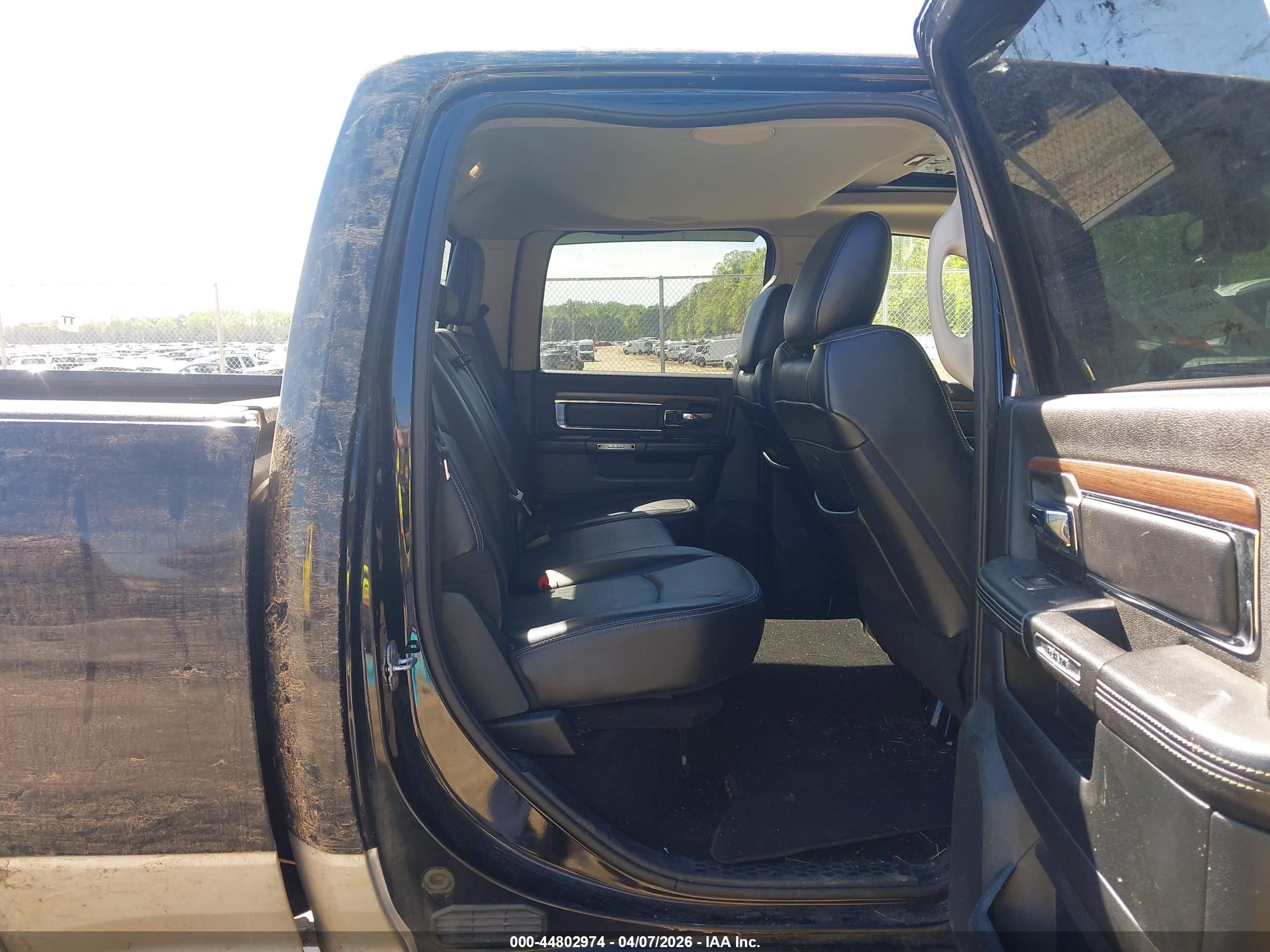 RAM 2500 image 8