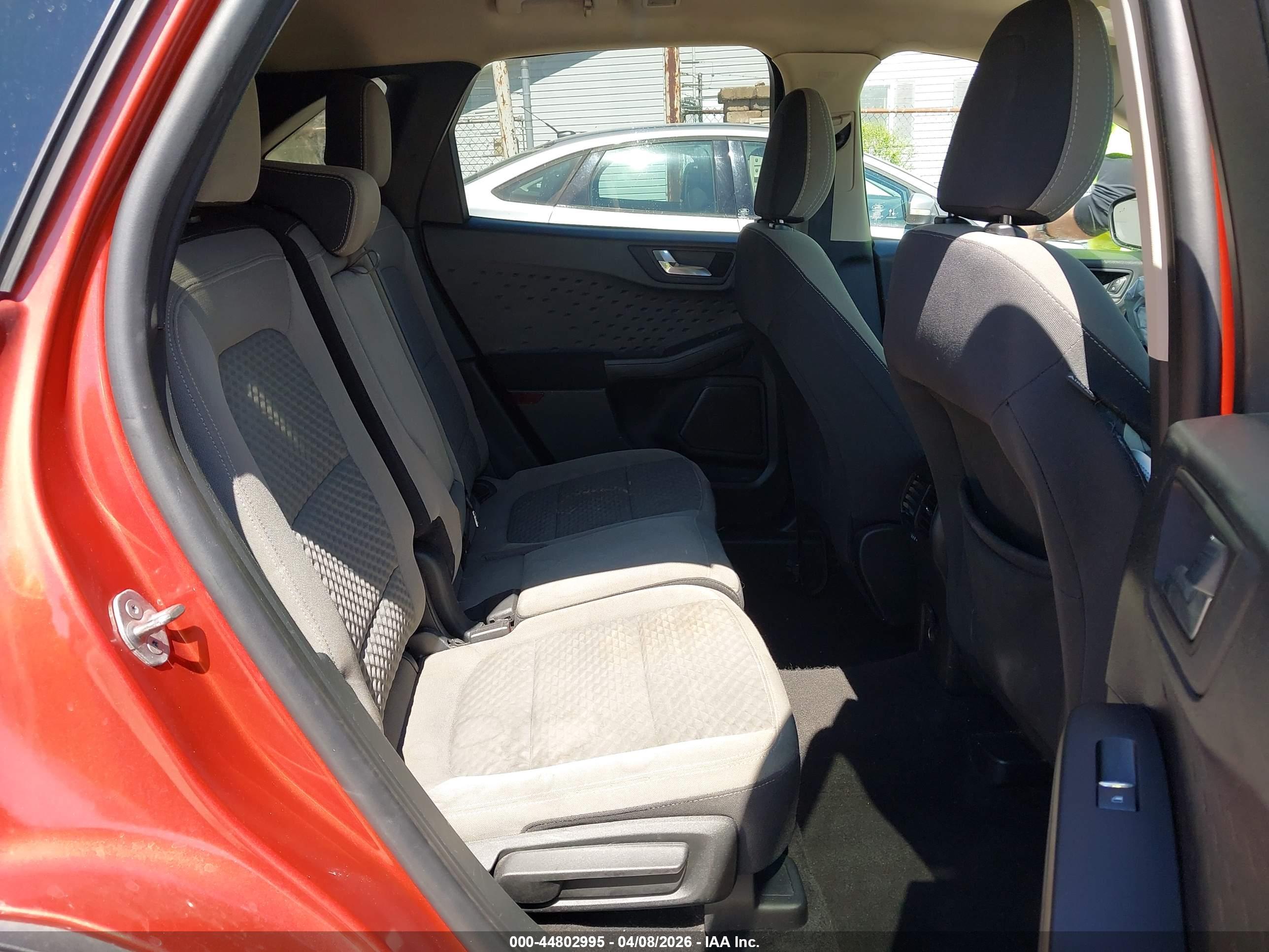 FORD ESCAPE image 8