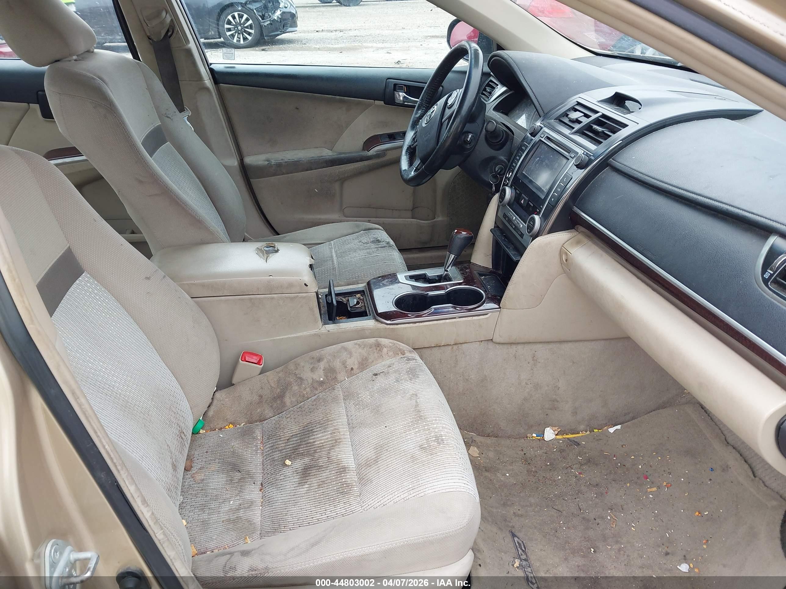 TOYOTA CAMRY image 5